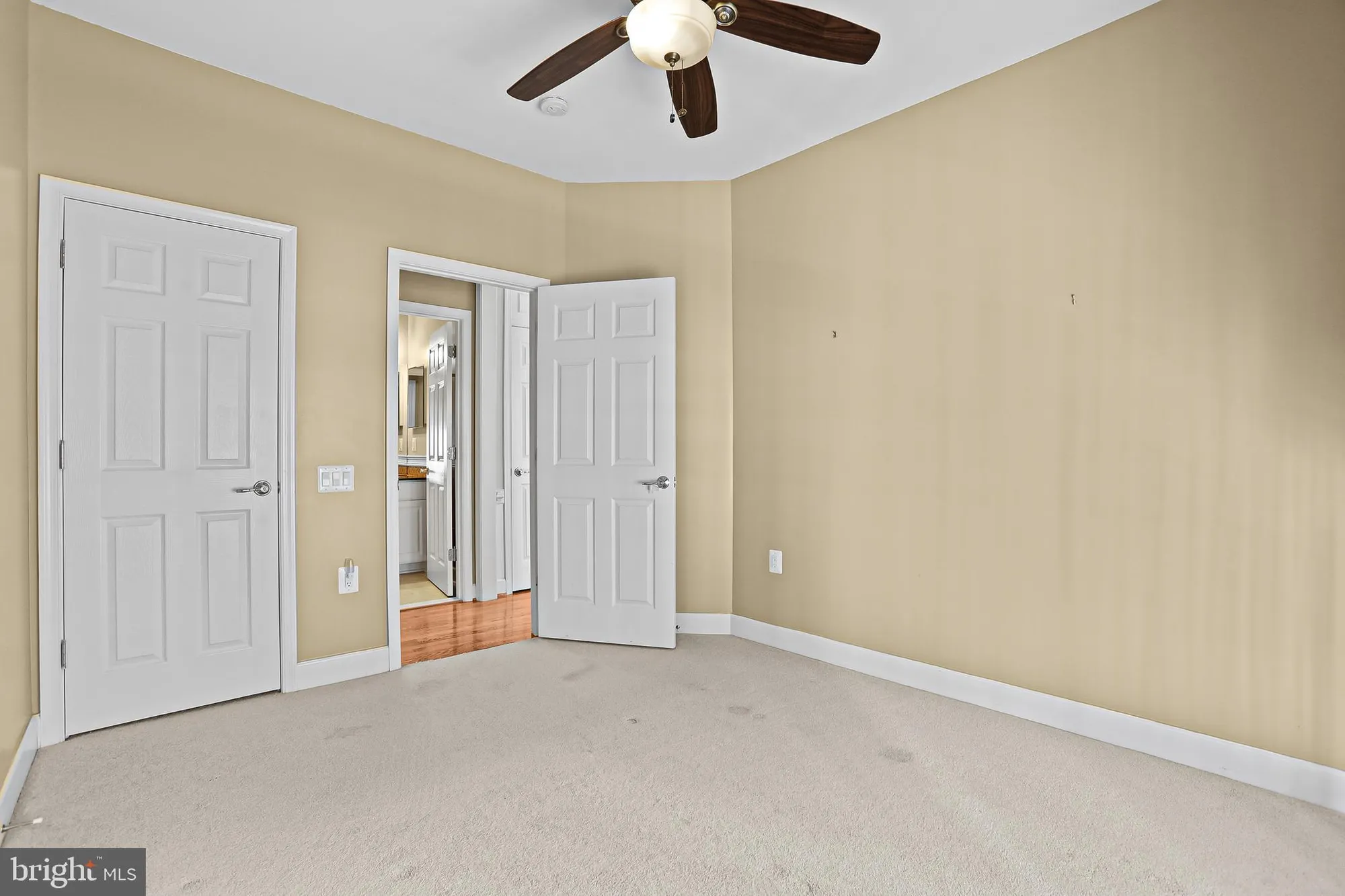 Property Slideshow image 8 of 54 | 91 denison st, Fredericksburg, VA, 22406