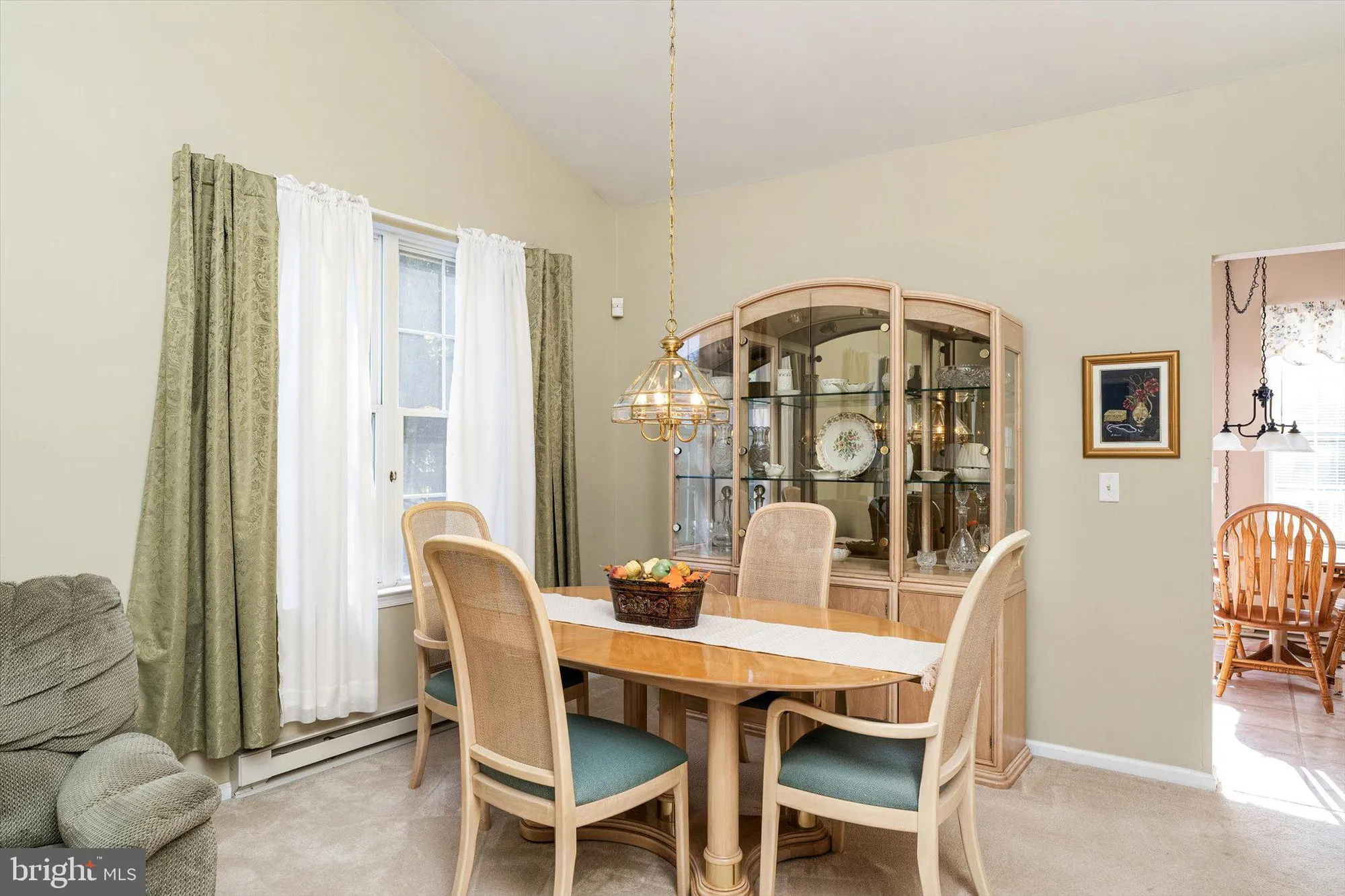 Property Slideshow image 7 of 25 | 193 burholme dr, Hamilton, NJ, 08691