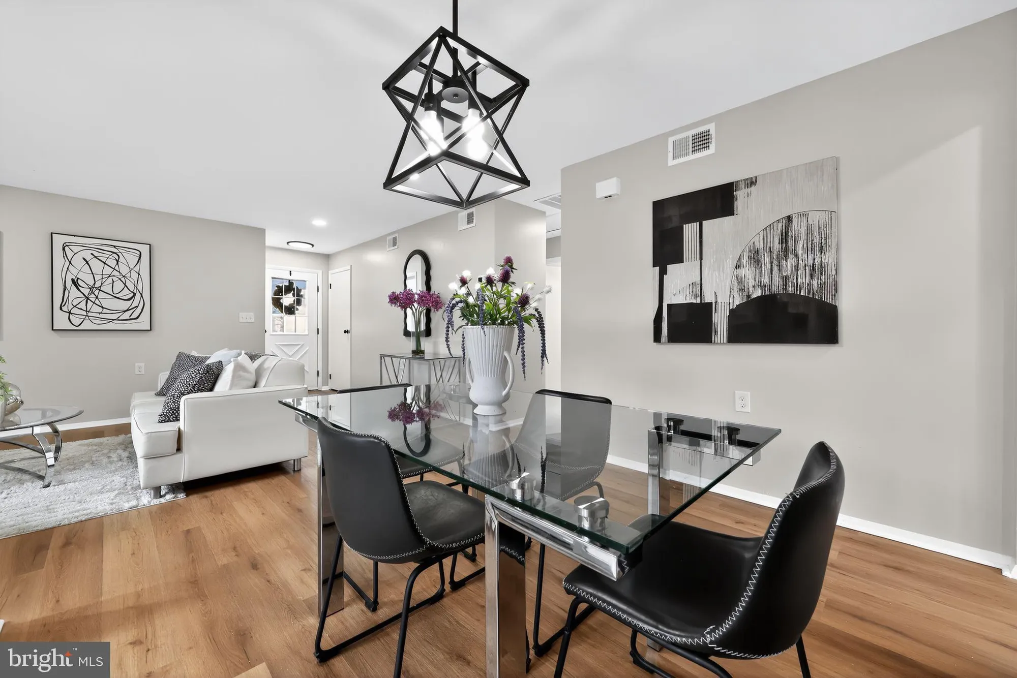 Property Slideshow image 13 of 30 | 22 banbury ln, Southampton, NJ, 08088