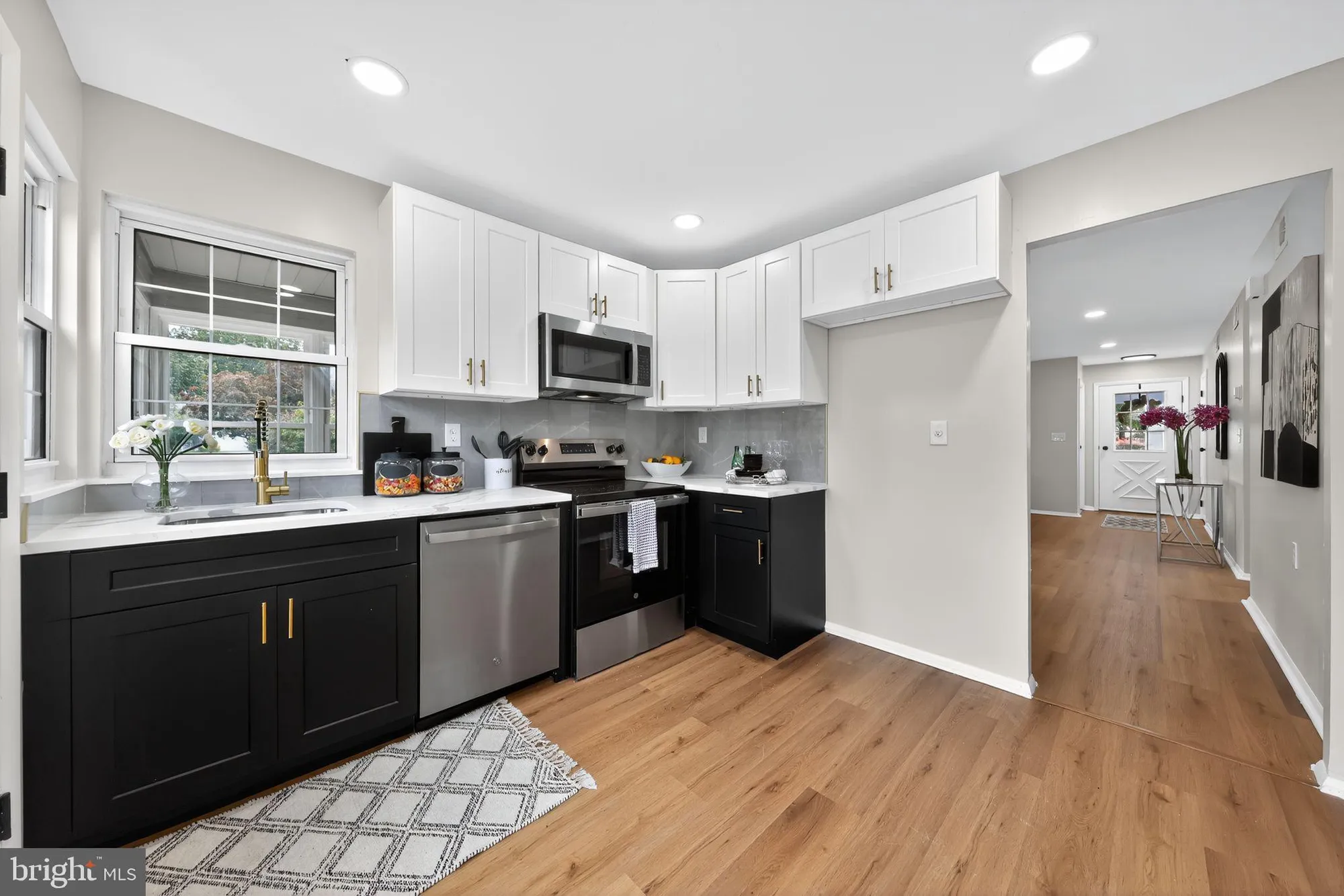 Property Slideshow image 18 of 30 | 22 banbury ln, Southampton, NJ, 08088