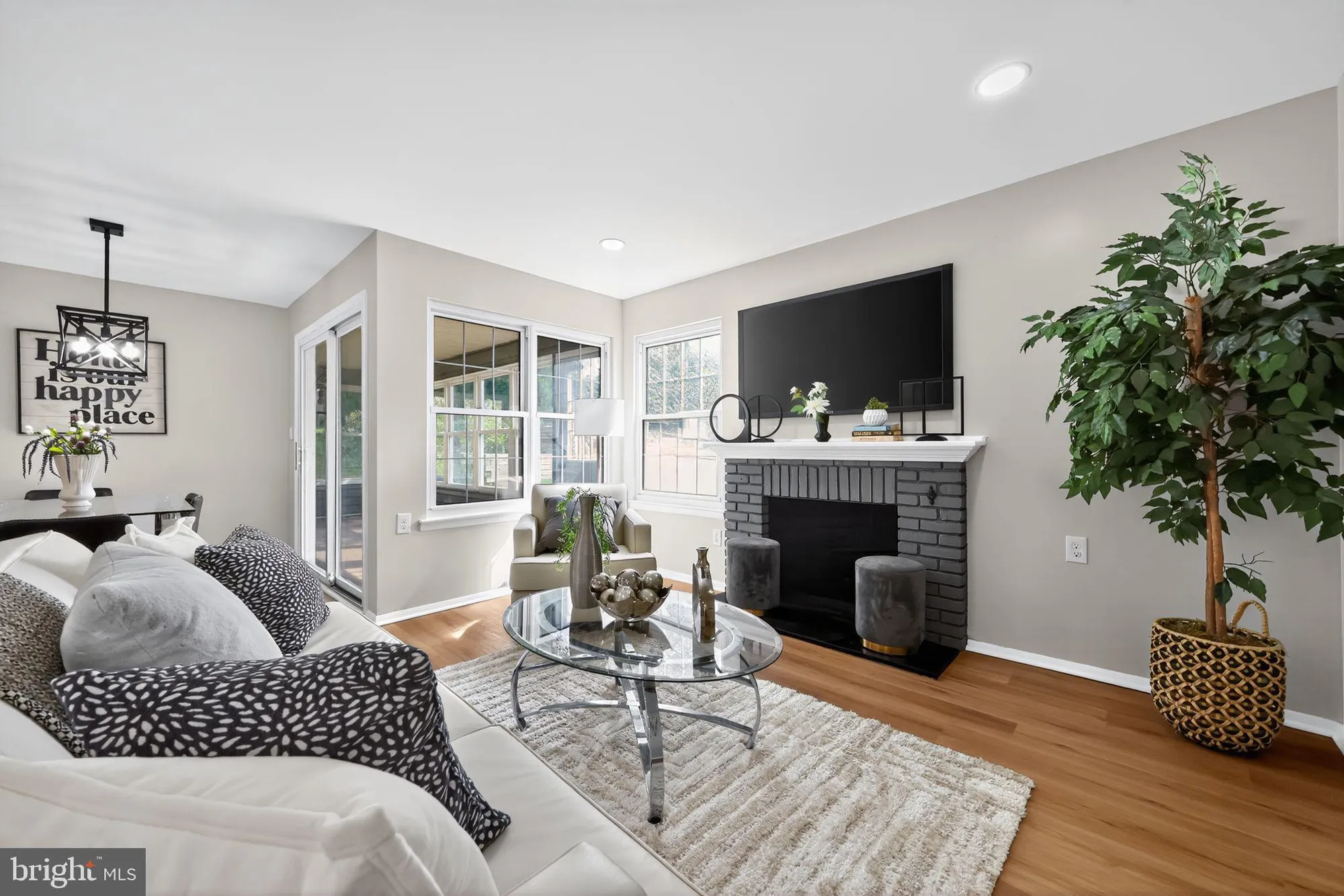 Property Slideshow image 4 of 30 | 22 banbury ln, Southampton, NJ, 08088