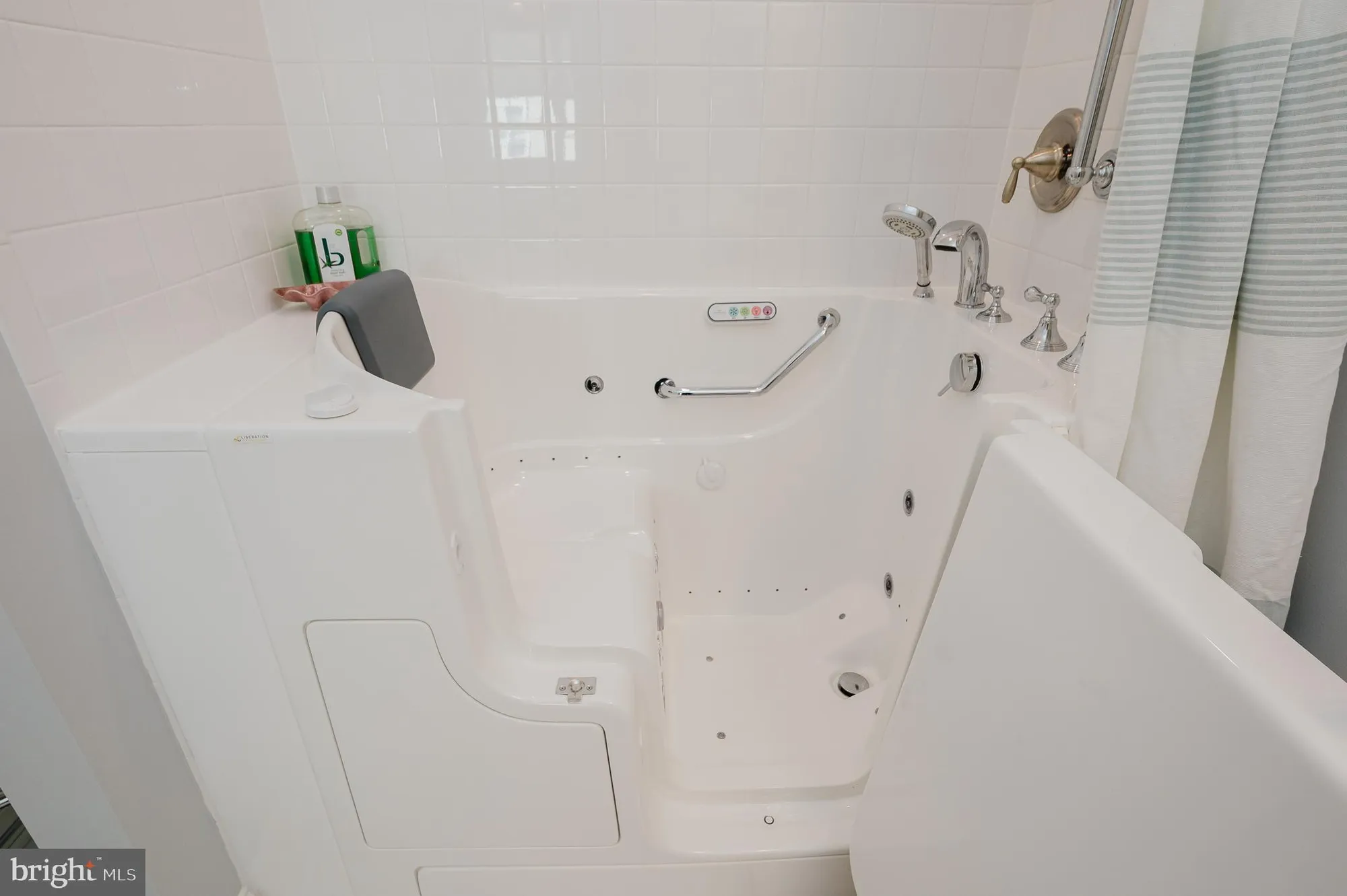 Property Slideshow image 27 of 46 | 636 wallingford rd unit 2c, Bel Air, MD, 21014