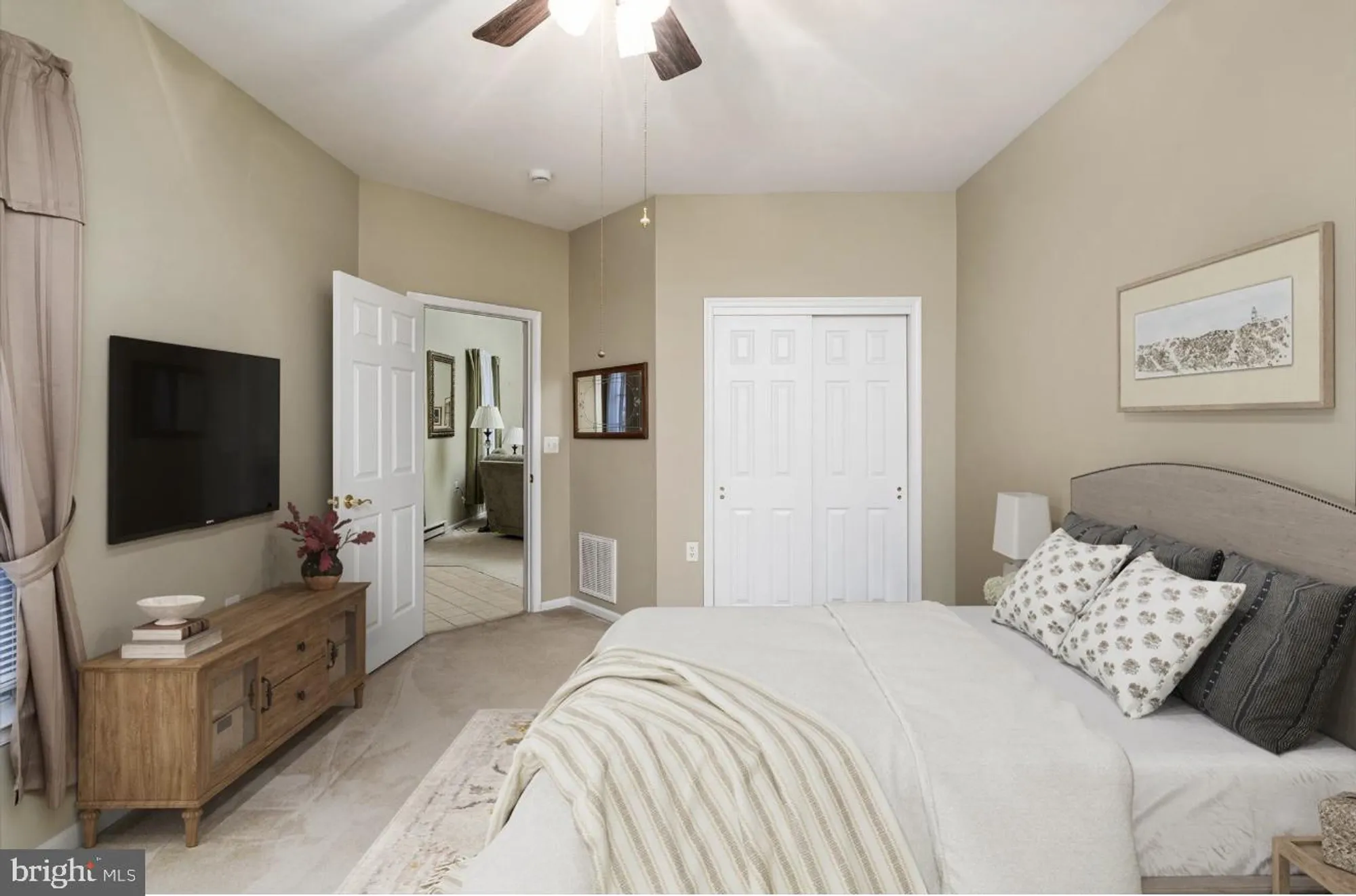 Property Slideshow image 15 of 25 | 193 burholme dr, Hamilton, NJ, 08691