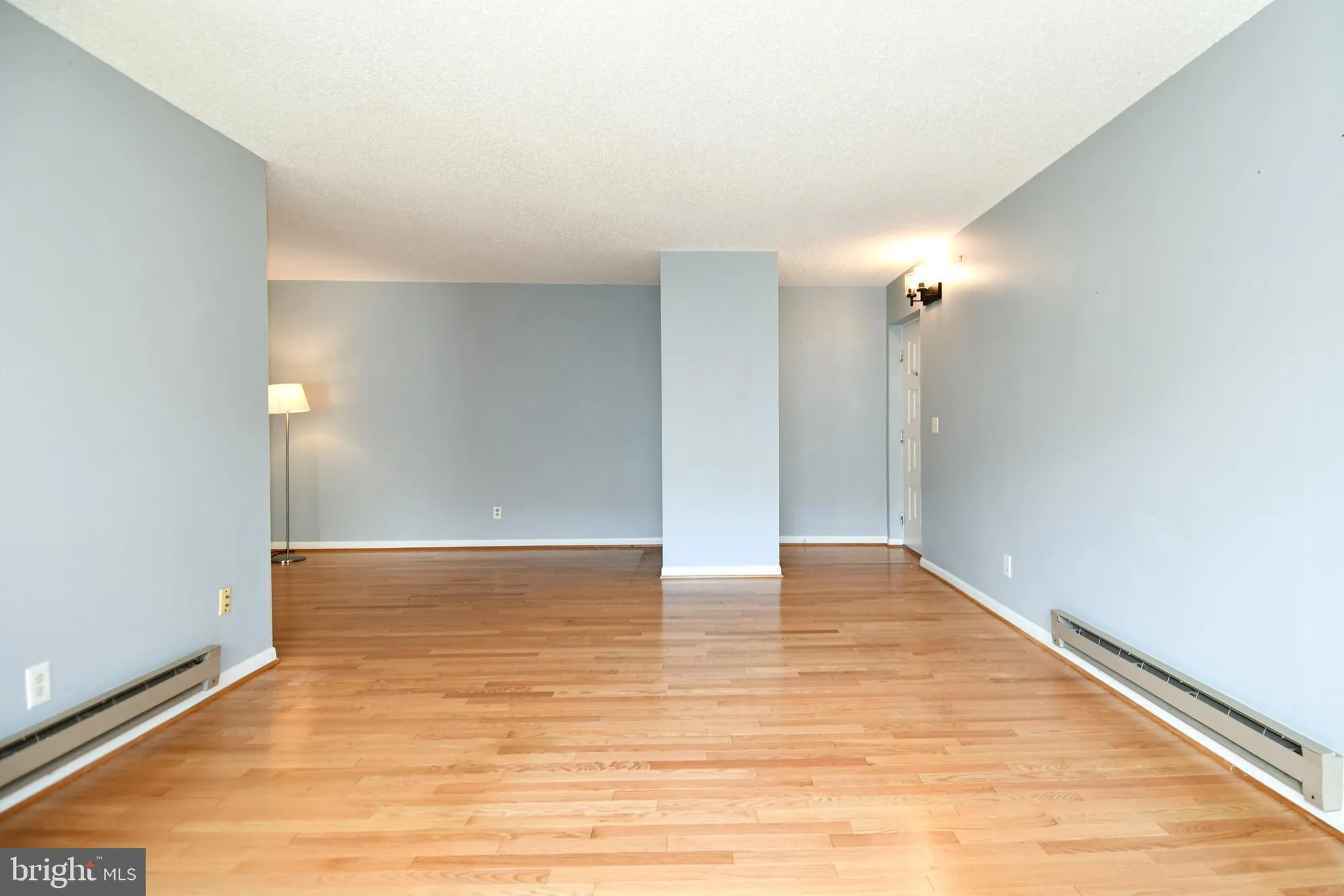 Property Slideshow image 11 of 36 | 15311 beaverbrook ct 90-2e, Silver Spring, MD, 20906