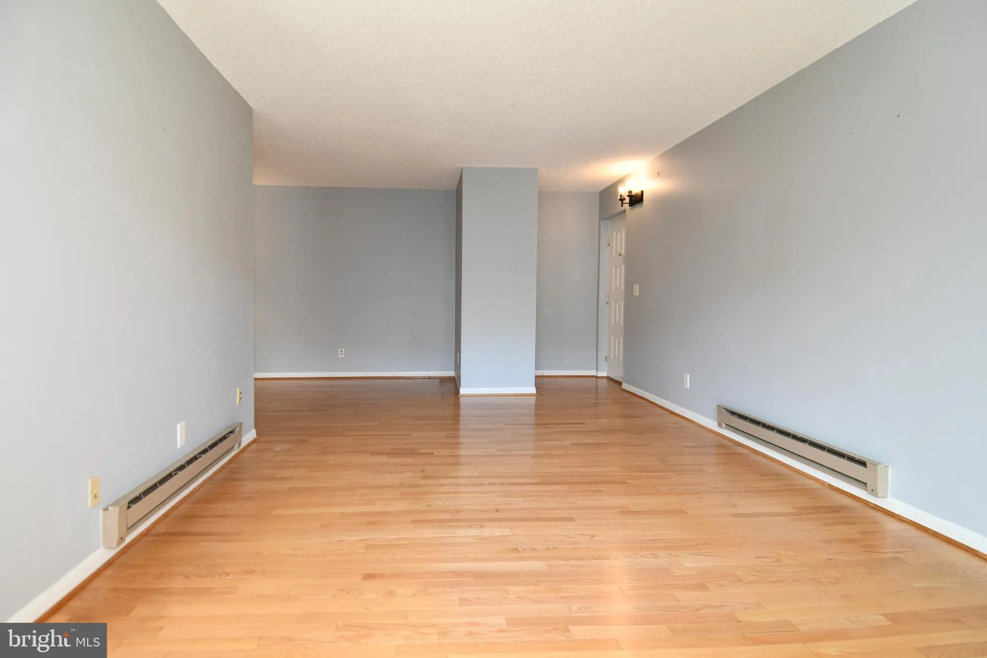 Property Slideshow image 12 of 36 | 15311 beaverbrook ct 90-2e, Silver Spring, MD, 20906