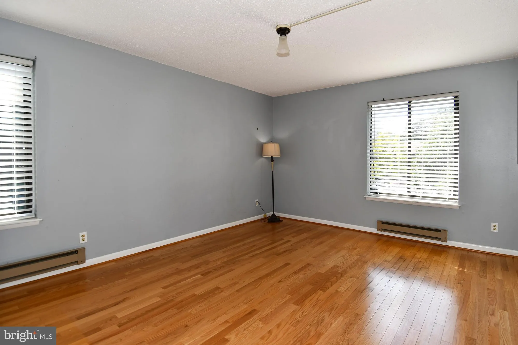 Property Slideshow image 28 of 36 | 15311 beaverbrook ct 90-2e, Silver Spring, MD, 20906