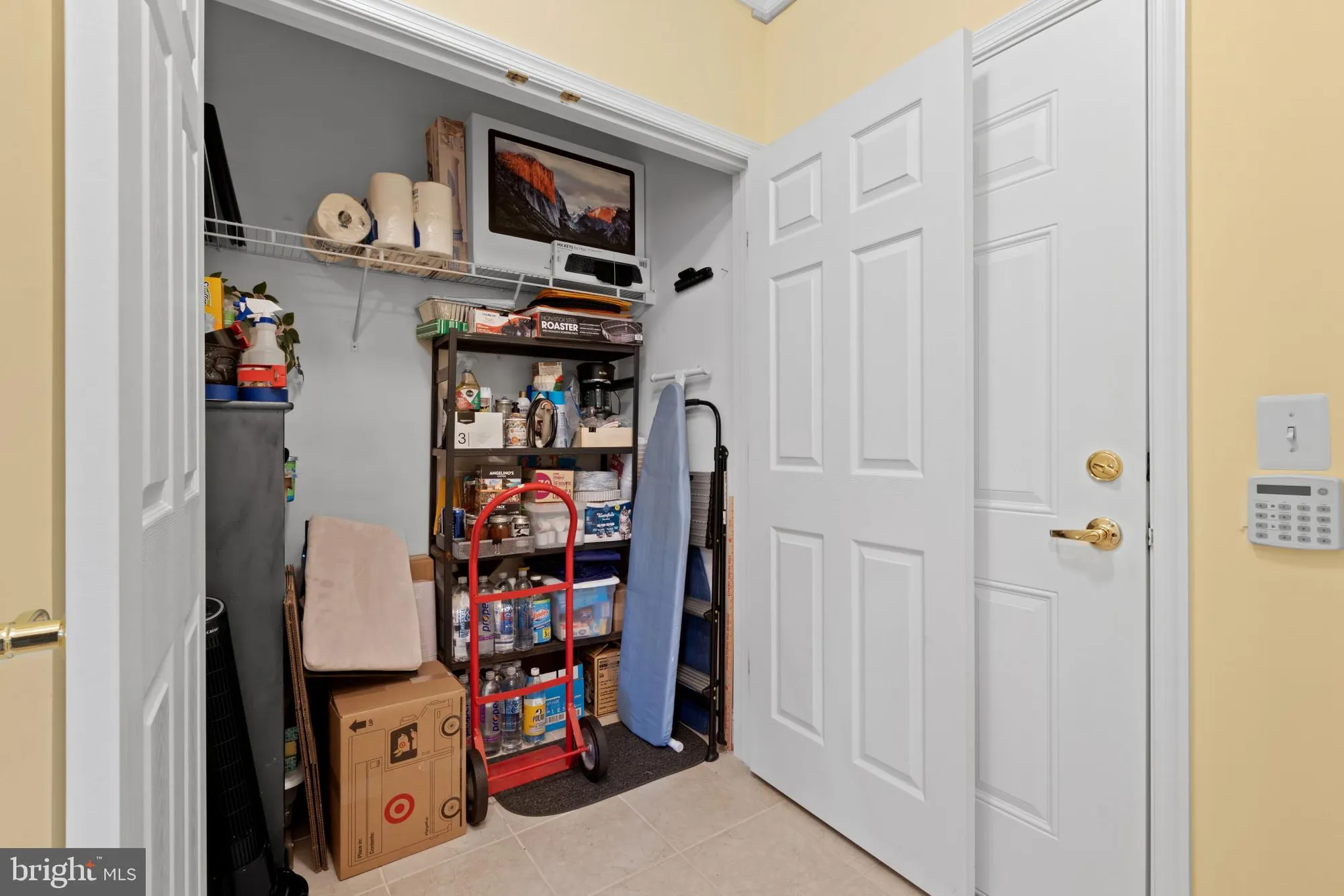 Property Slideshow image 31 of 37 | 8610 liberty trl unit 201, Manassas, VA, 20110