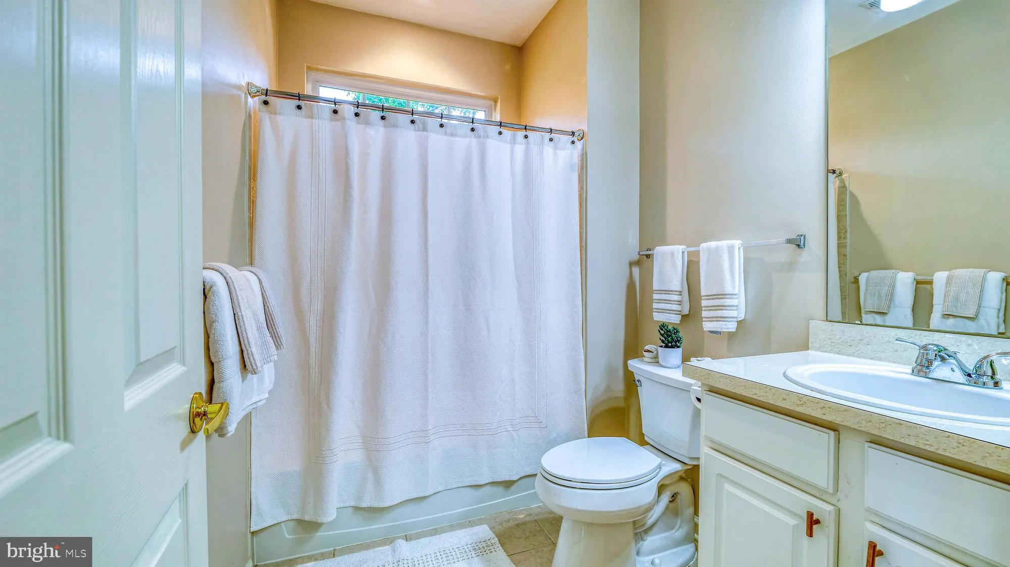 Property Slideshow image 27 of 35 | 415 scarborough ct, Galloway, NJ, 08205