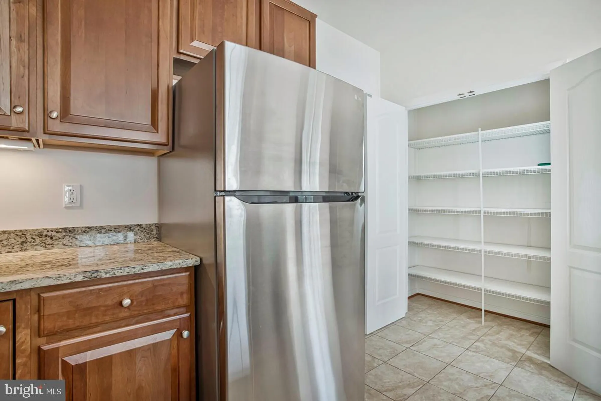 Property Slideshow image 24 of 70 | 7315 brookview rd 302, Elkridge, MD, 21075