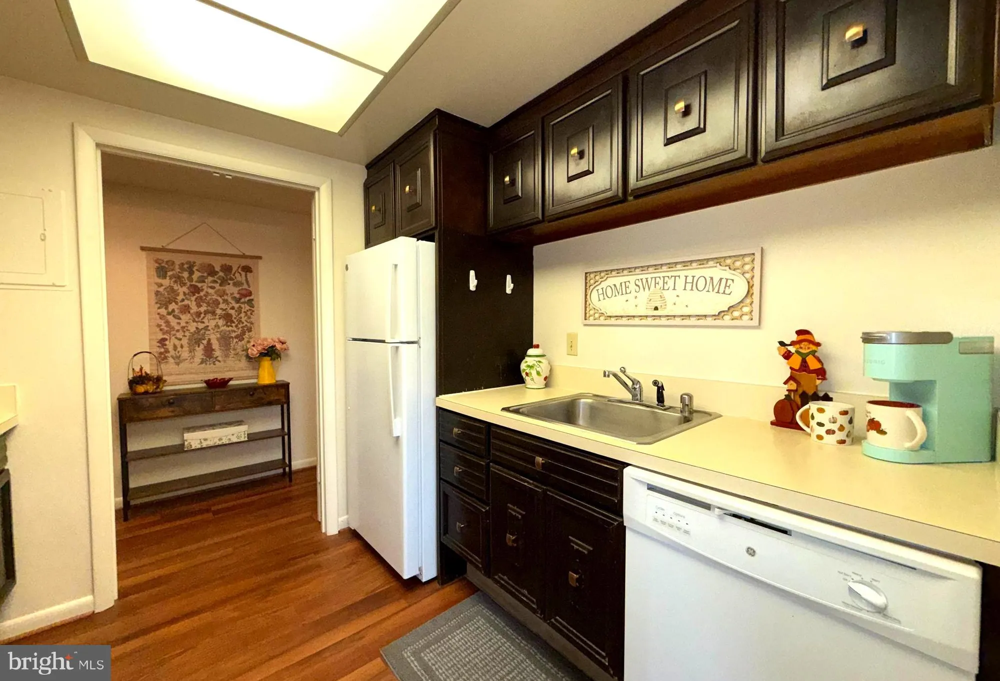 Property Slideshow image 10 of 41 | 3352 chiswick ct 57-2e, Silver Spring, MD, 20906