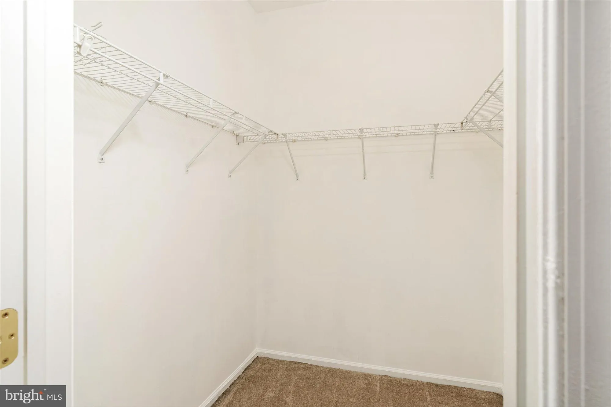 Property Slideshow image 18 of 28 | 18 goldfinch dr, Hamilton, NJ, 08690