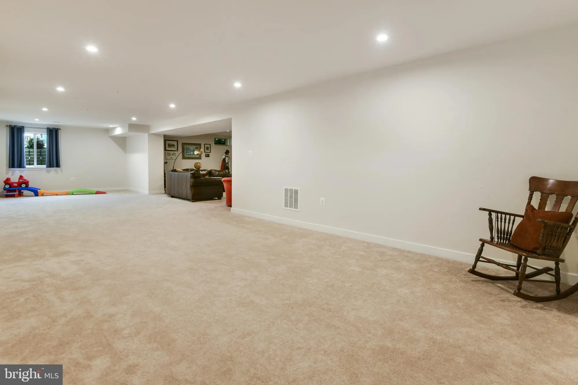 Property Slideshow image 25 of 52 | 2928 herb garden dr, Frederick, MD, 21704