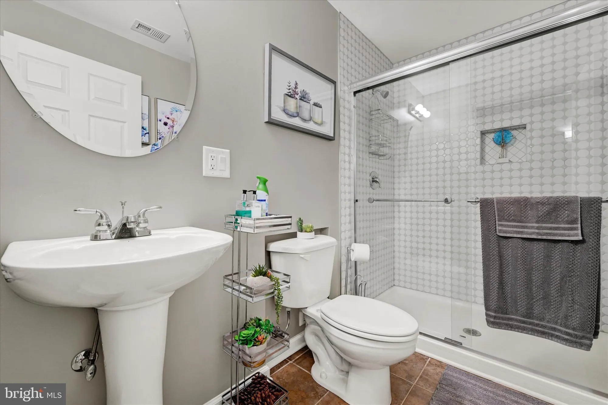 Property Slideshow image 32 of 43 | 8500 bridalwreath way, Pikesville, MD, 21208