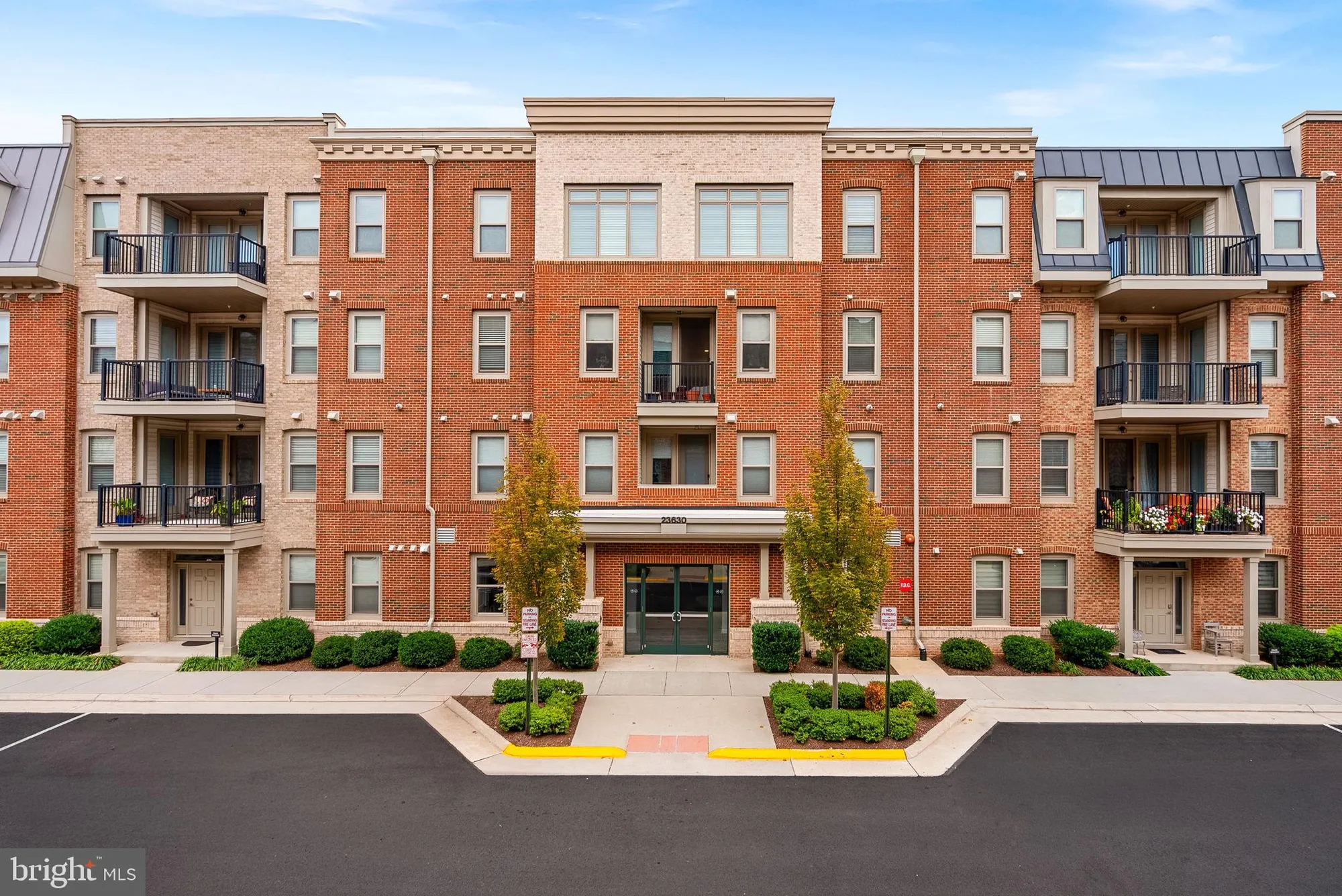 Property Slideshow image 2 of 36 | 23630 havelock walk ter unit 405, Ashburn, VA, 20148
