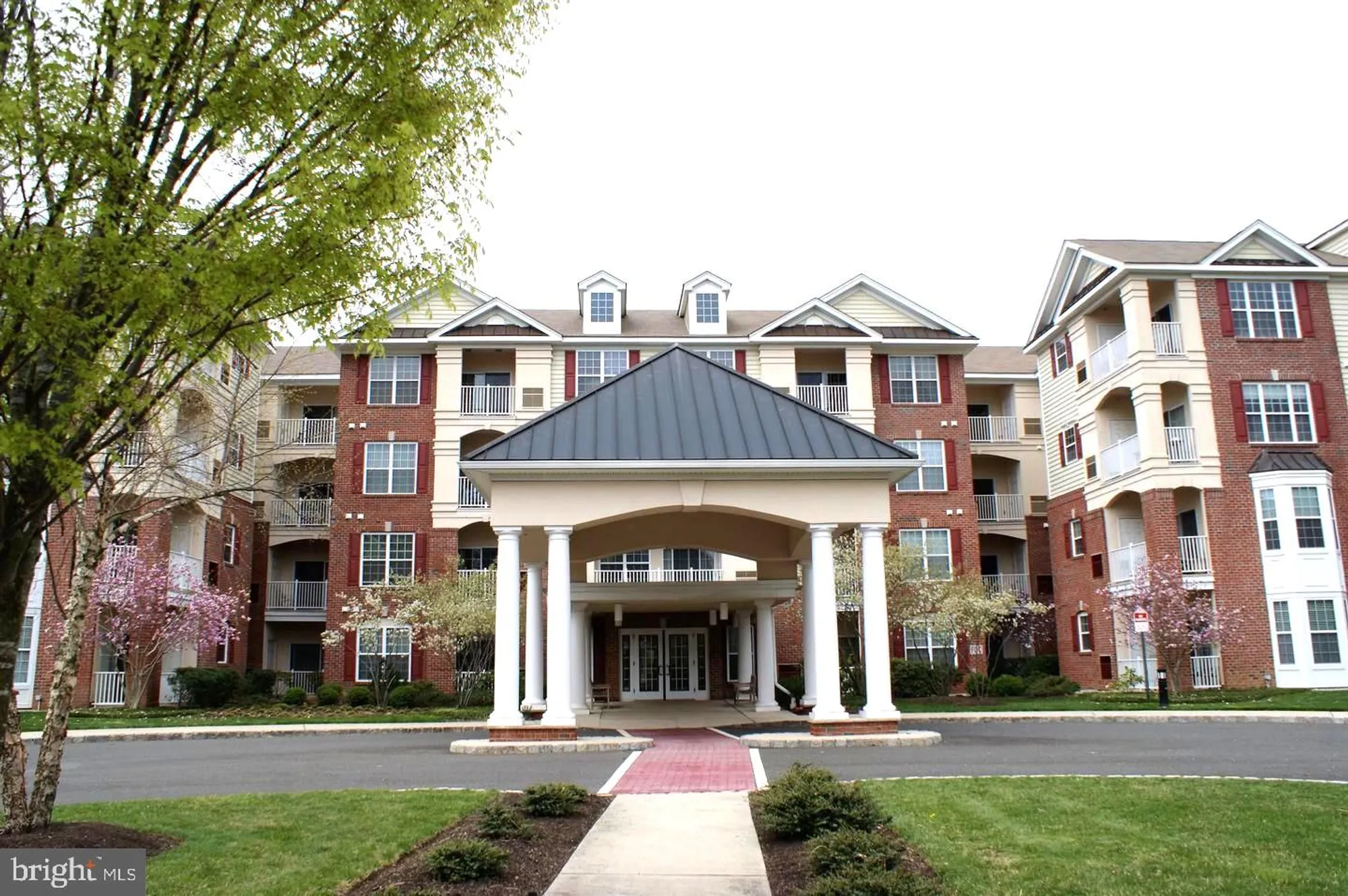 Property Slideshow image 22 of 34 | 1121 colts cir p, Lawrenceville, NJ, 08648