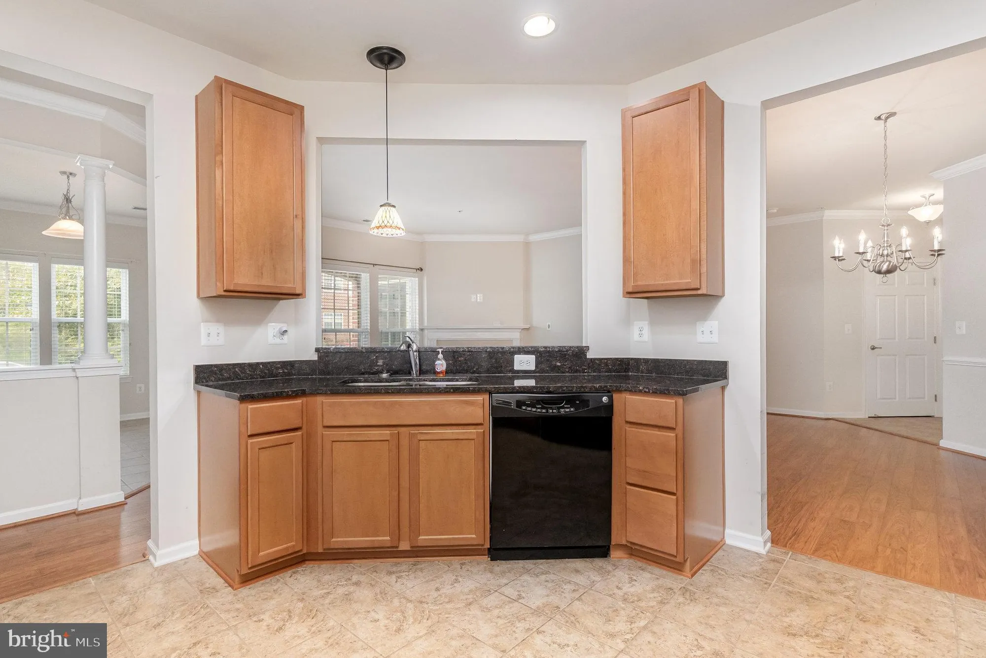 Property Slideshow image 11 of 31 | 637 wallingford rd unit 102, Bel Air, MD, 21014