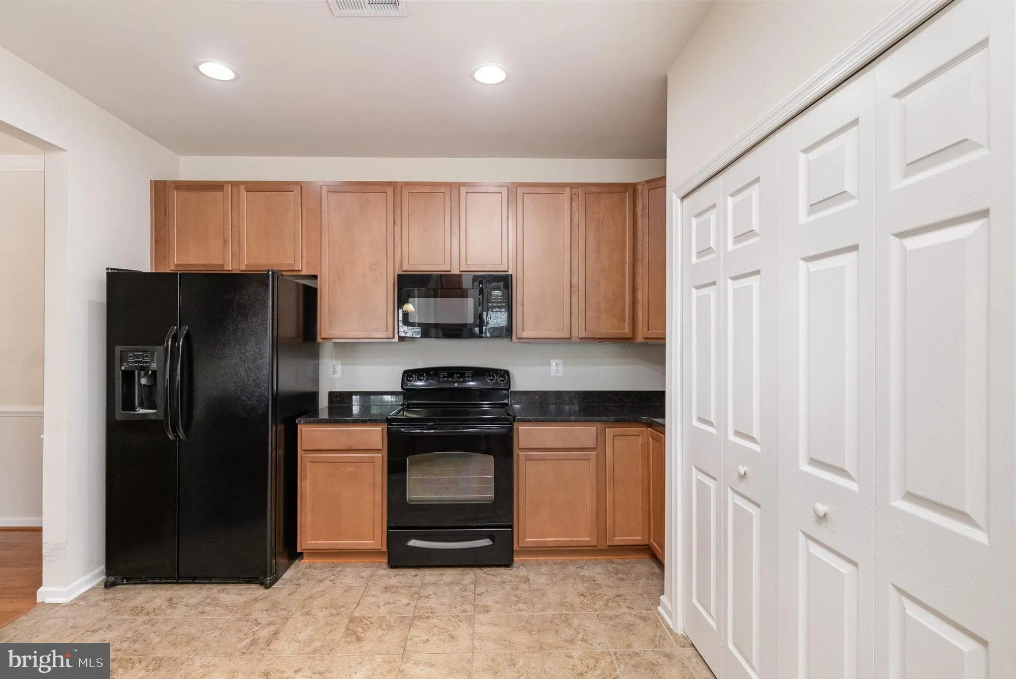 Property Slideshow image 15 of 31 | 637 wallingford rd unit 102, Bel Air, MD, 21014