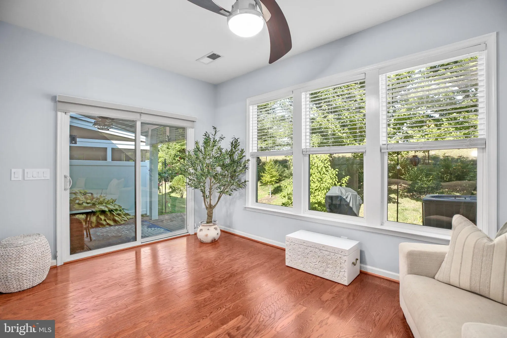 Property Slideshow image 10 of 32 | 183 long point dr, Fredericksburg, VA, 22406