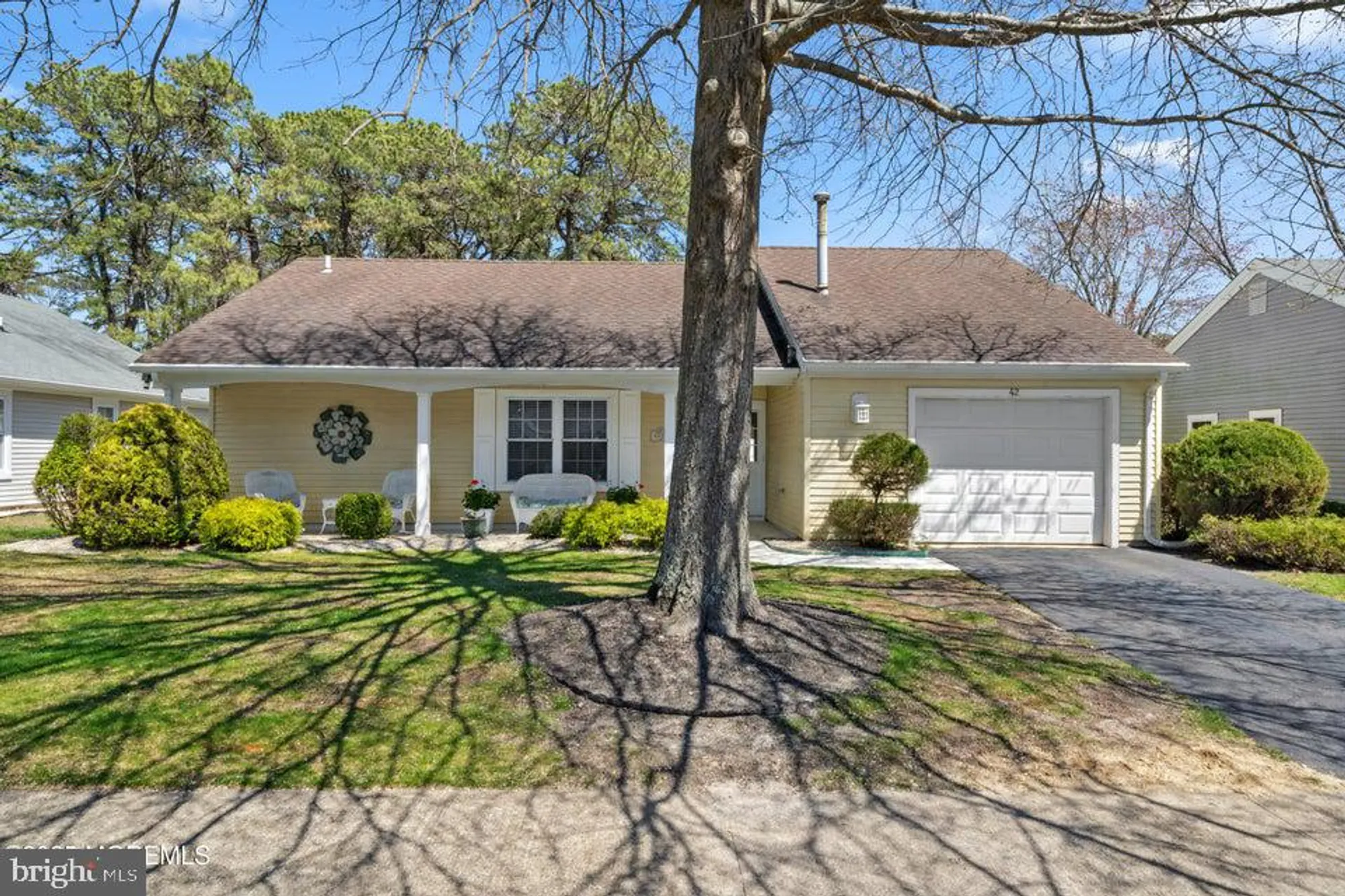 Property Slideshow image 2 of 26 | 42 canterbury dr, Forked River, NJ, 08731