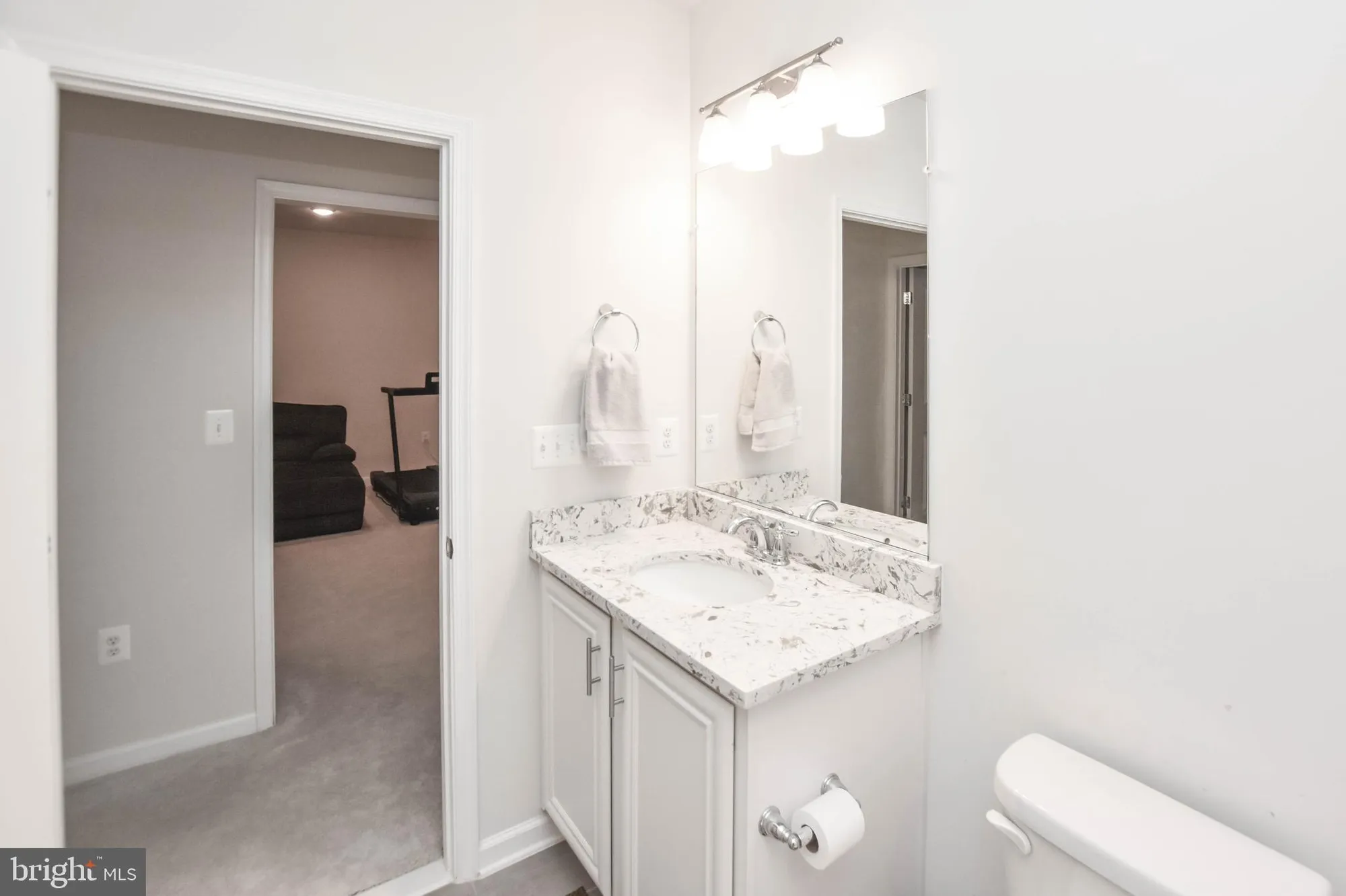 Property Slideshow image 32 of 39 | 19873 silvery blue ter, Ashburn, VA, 20147