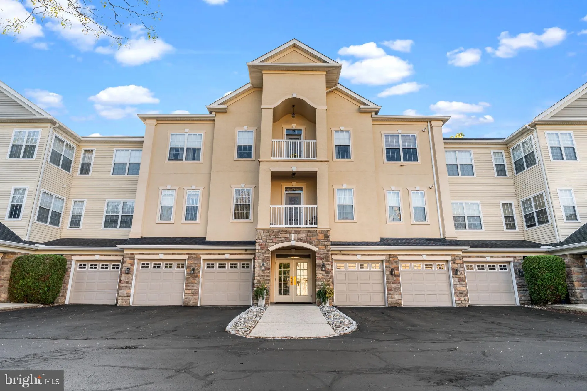 Property Slideshow image 1 of 24 | 1 falcon dr ste 203, Holland, PA, 18966