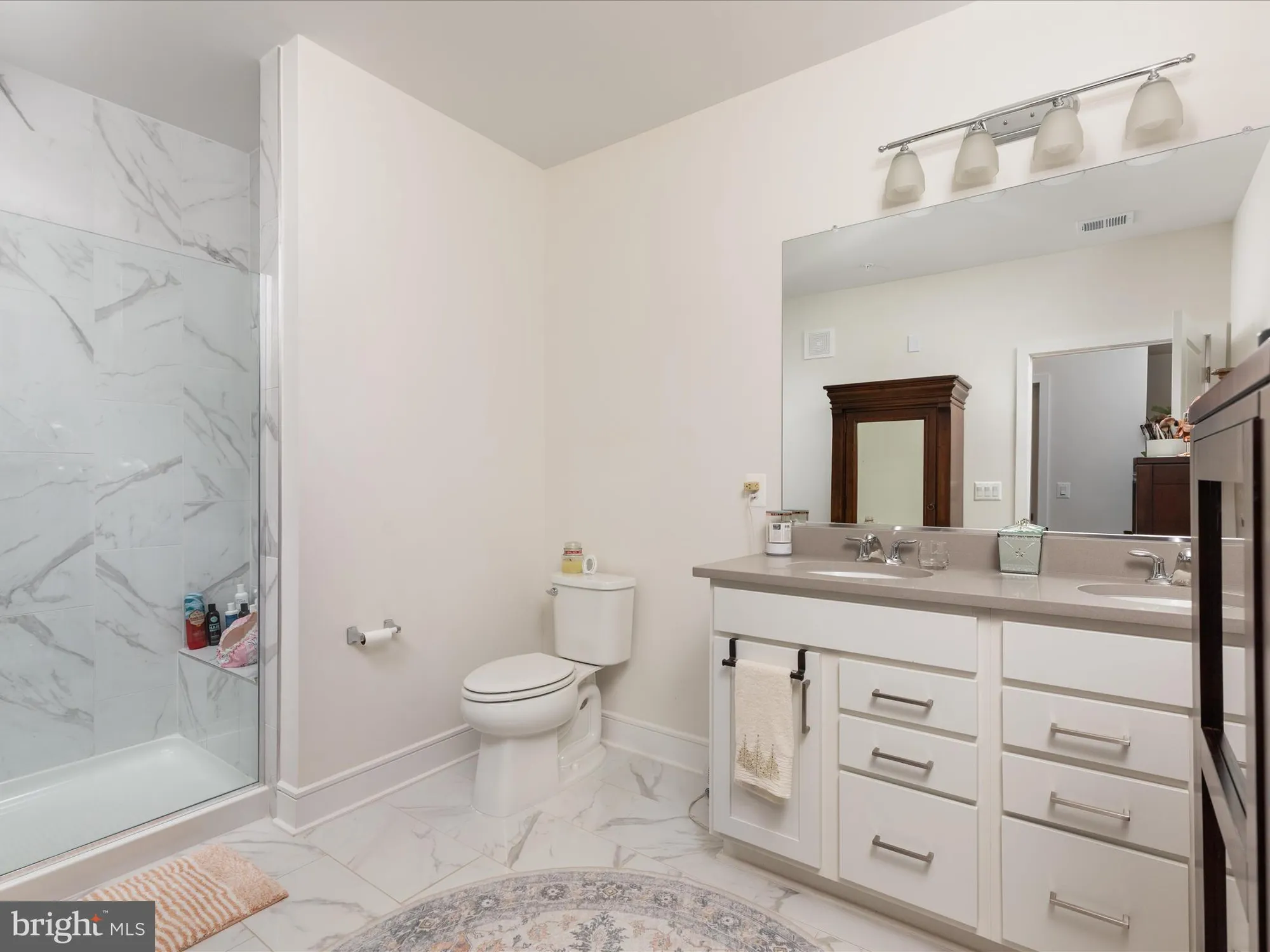 Property Slideshow image 23 of 35 | 42920 firefly sonata ter unit 307, Ashburn, VA, 20148