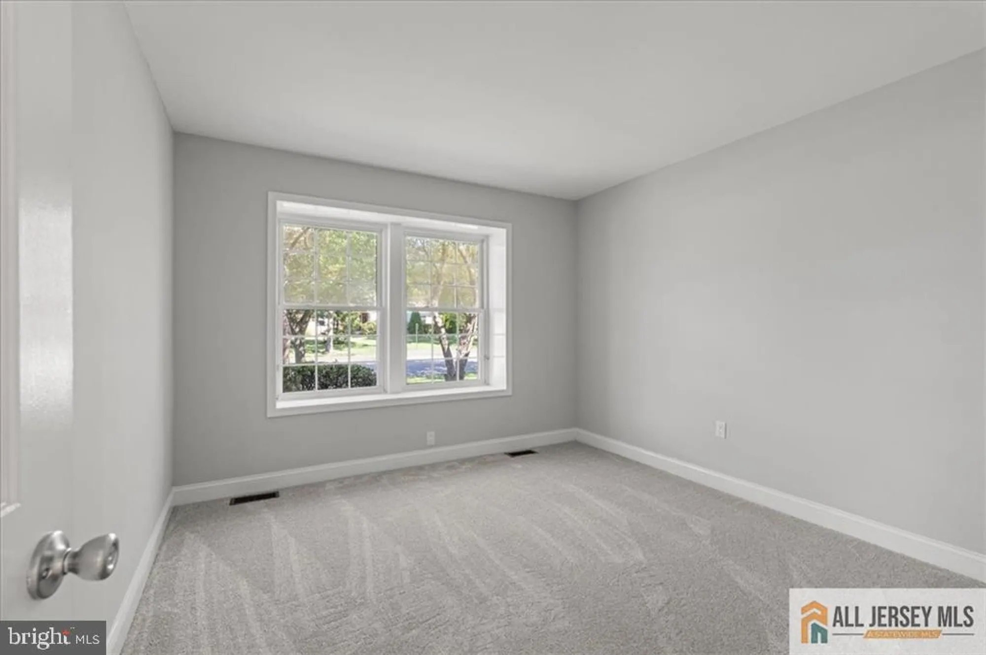 Property Slideshow image 9 of 27 | 1 rothwell dr, Monroe Township, NJ, 08831