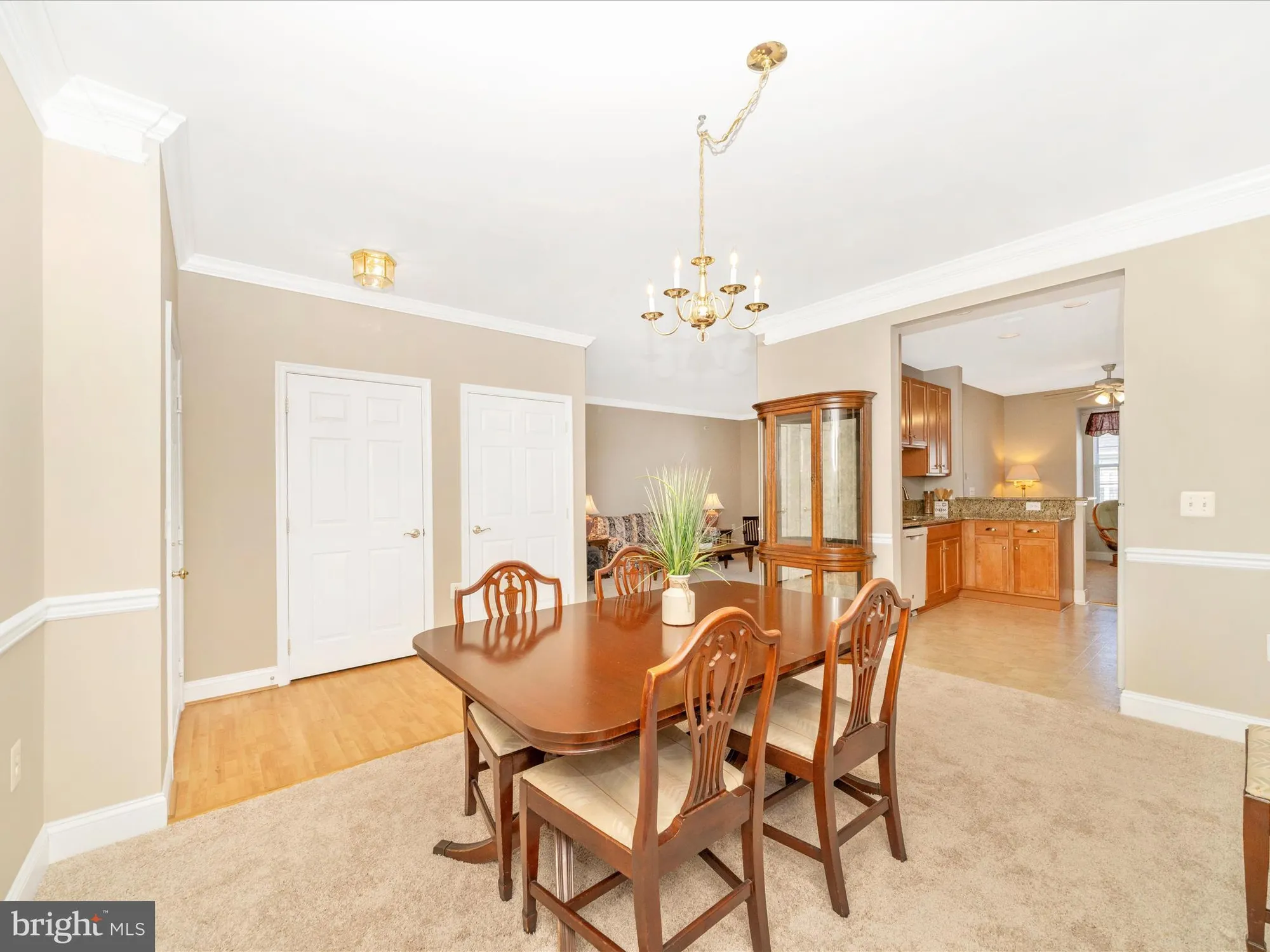 Property Slideshow image 9 of 62 | 2520 kensington gdns unit 401, Ellicott City, MD, 21043