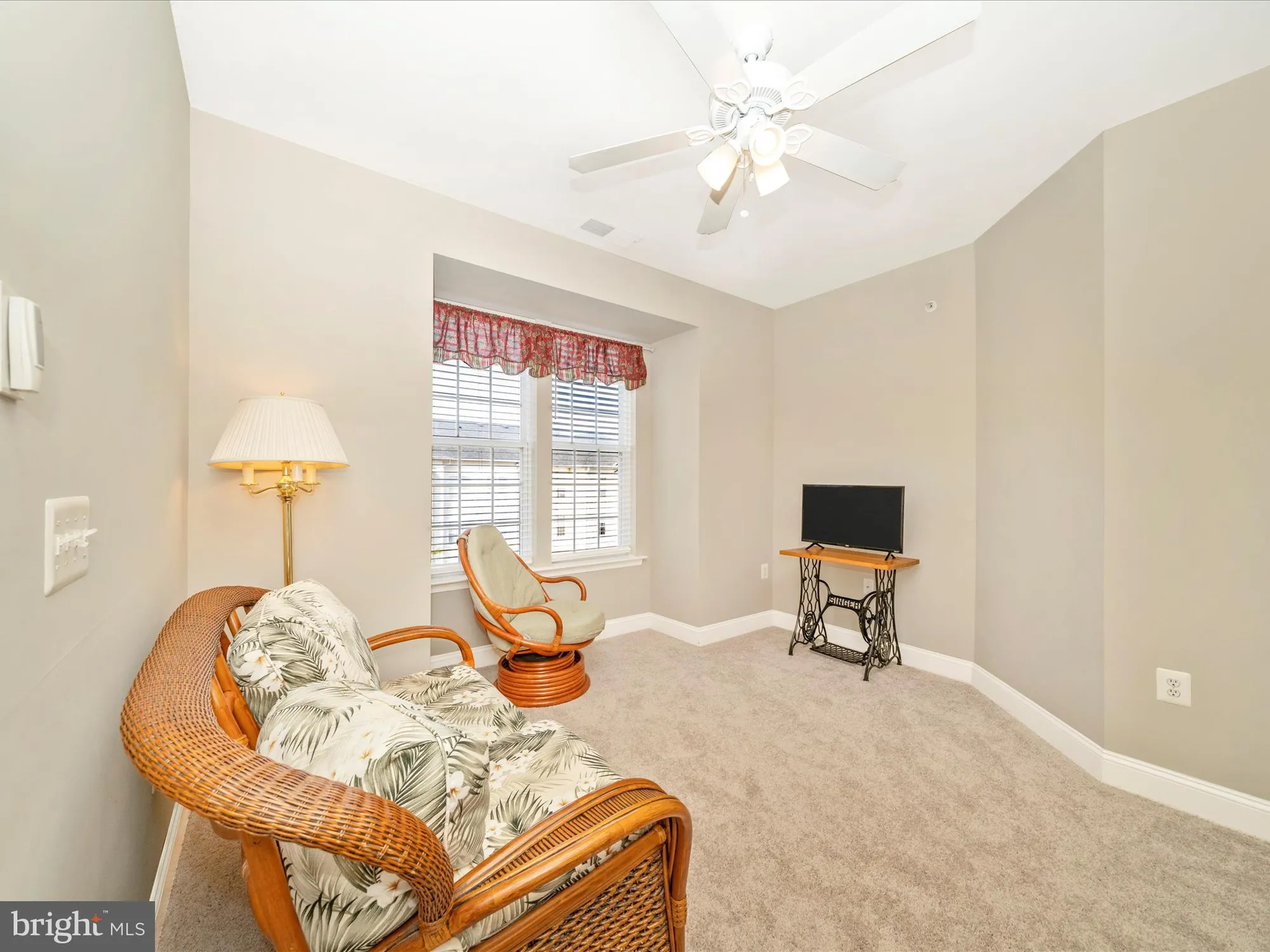 Property Slideshow image 18 of 62 | 2520 kensington gdns unit 401, Ellicott City, MD, 21043