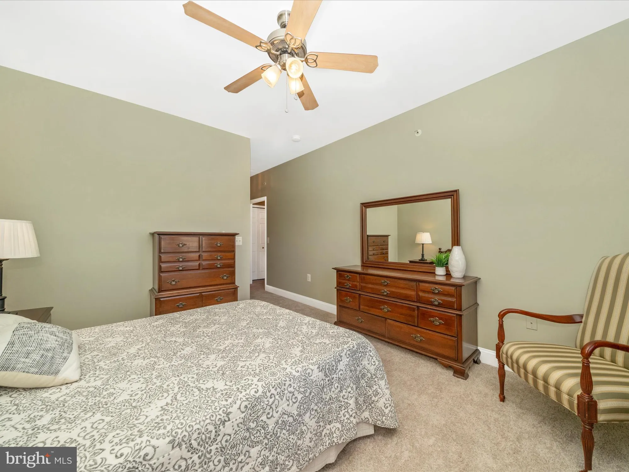 Property Slideshow image 31 of 62 | 2520 kensington gdns unit 401, Ellicott City, MD, 21043