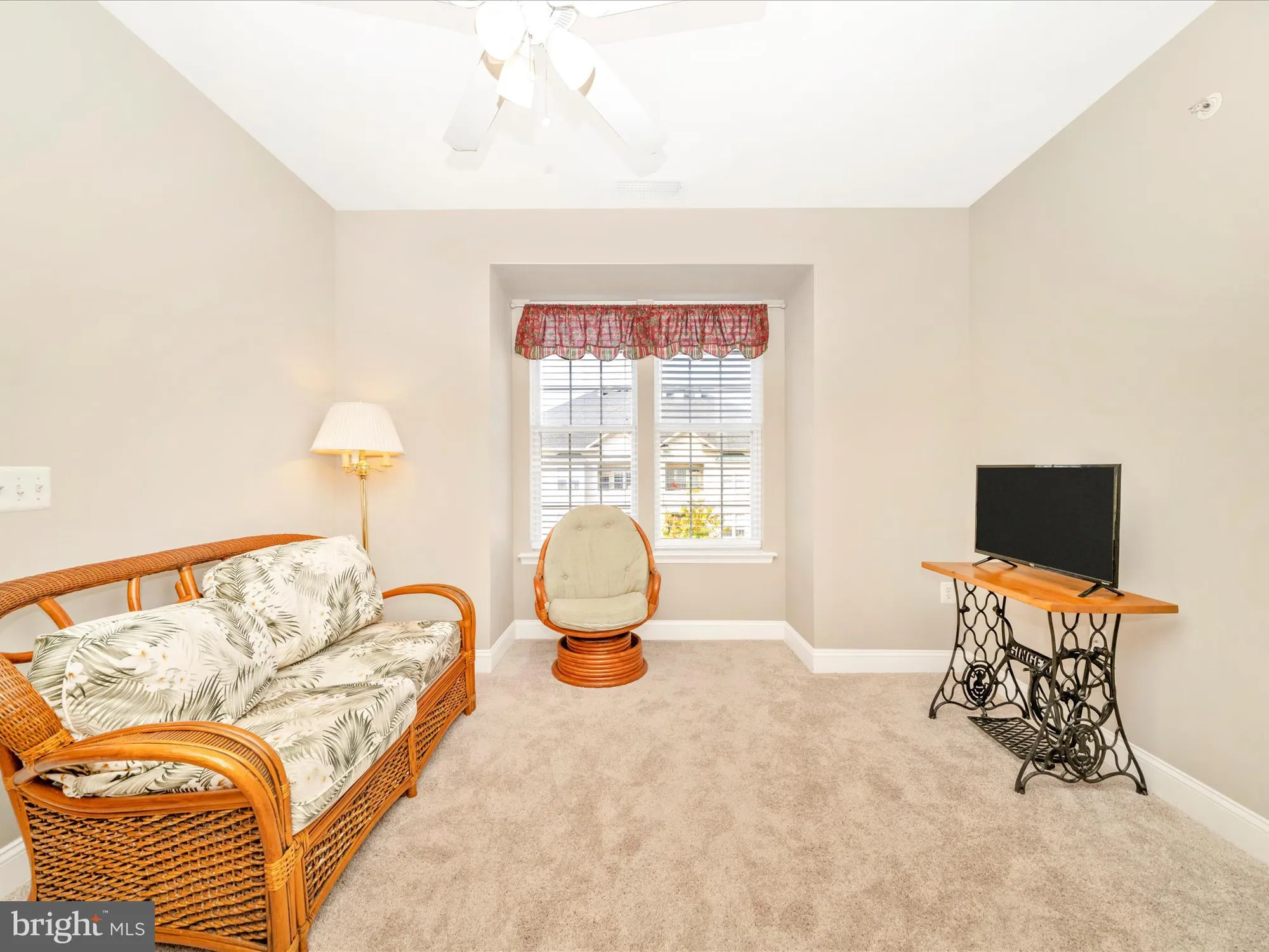 Property Slideshow image 20 of 62 | 2520 kensington gdns unit 401, Ellicott City, MD, 21043
