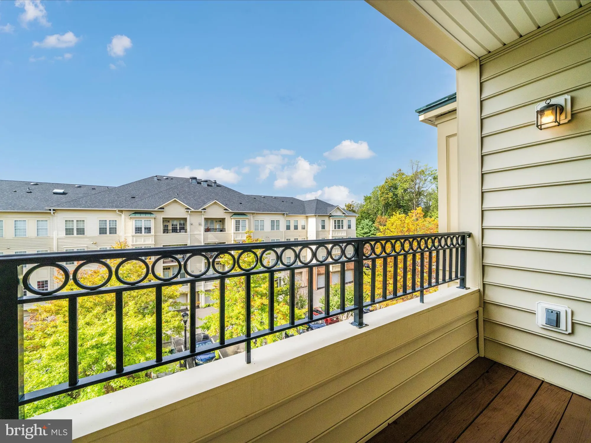 Property Slideshow image 15 of 62 | 2520 kensington gdns unit 401, Ellicott City, MD, 21043