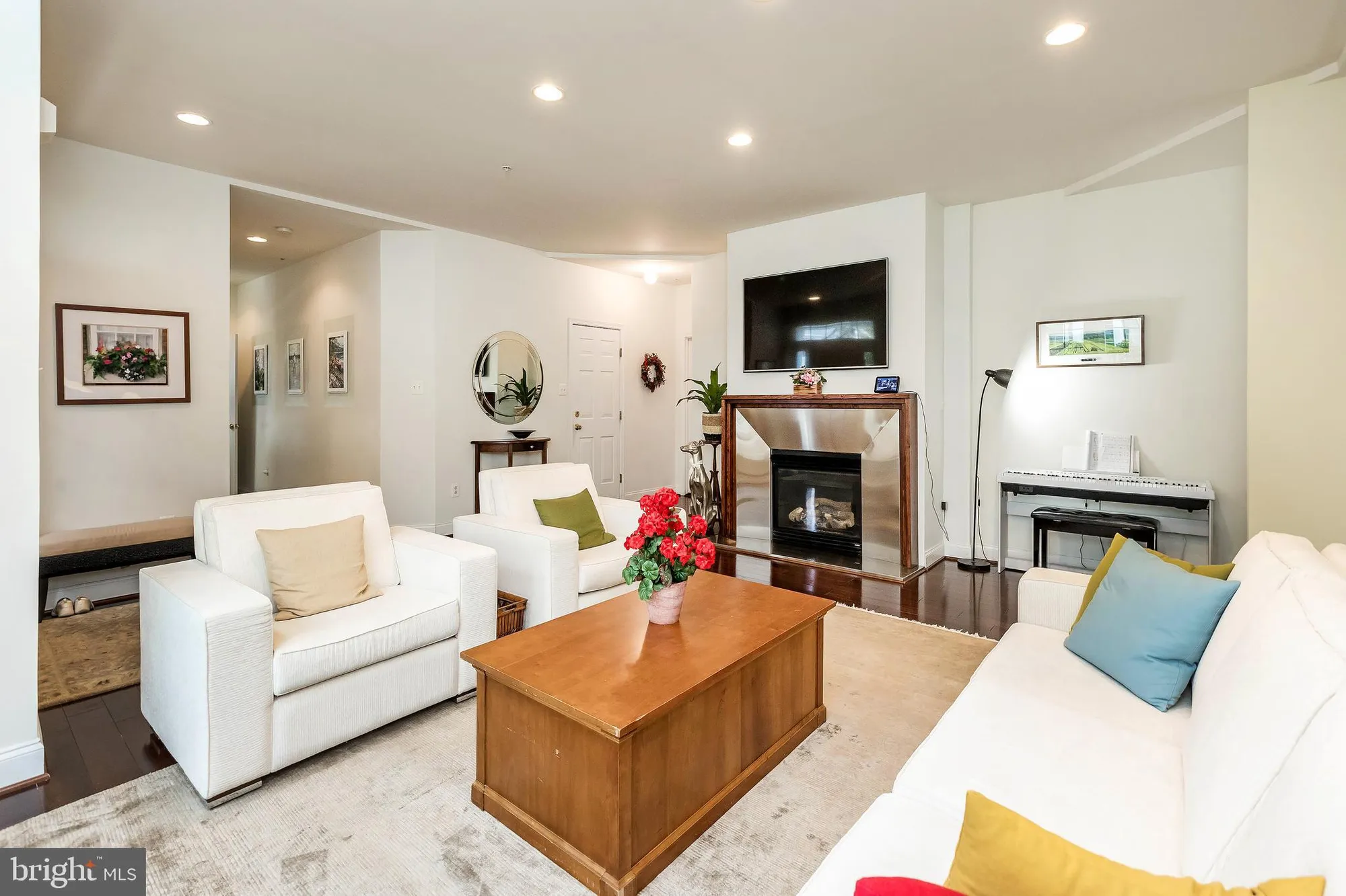 Property Slideshow image 7 of 69 | 8781 endless ocean way 58, Columbia, MD, 21045