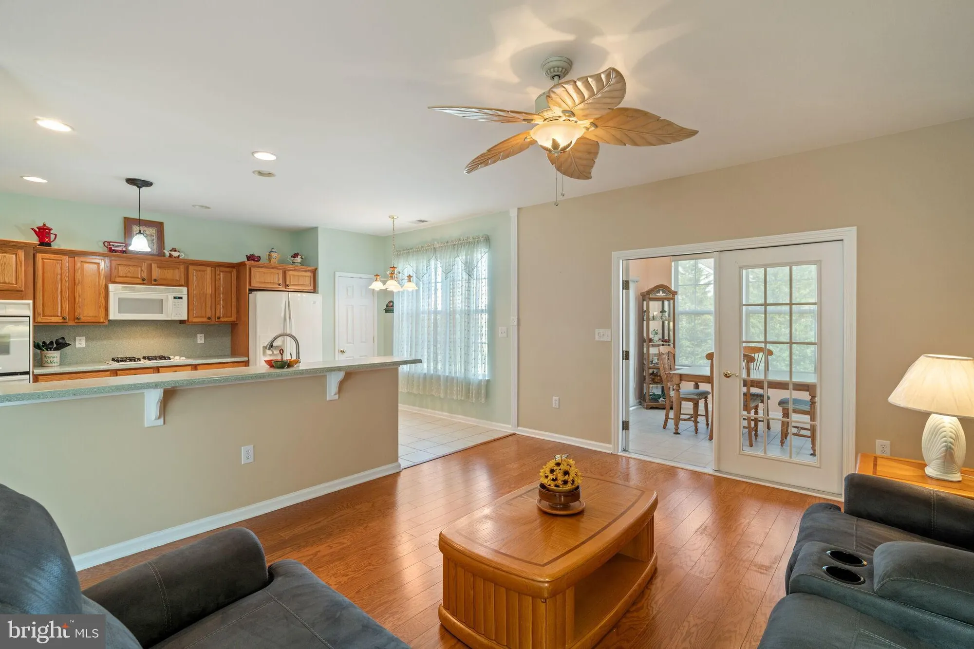 Property Slideshow image 24 of 77 | 6 mountain stream ct, Barnegat, NJ, 08005