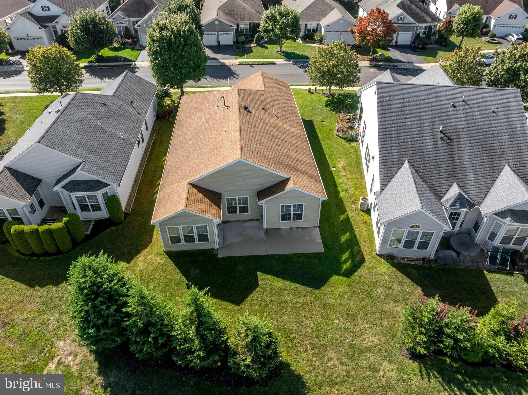 Property Slideshow image 49 of 77 | 6 mountain stream ct, Barnegat, NJ, 08005