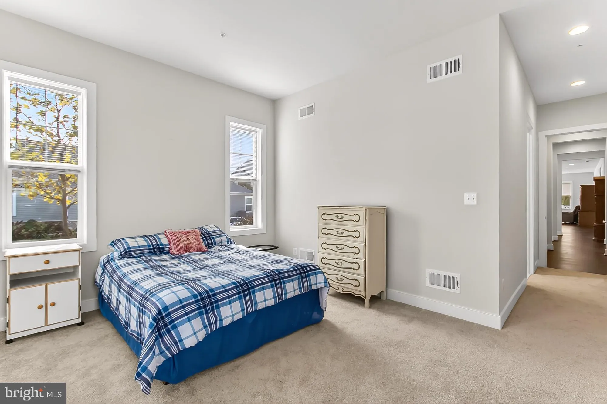 Property Slideshow image 32 of 73 | 42783 firefly sonata ter, Ashburn, VA, 20148