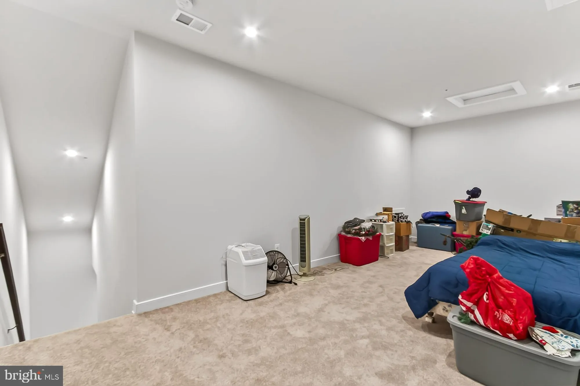 Property Slideshow image 40 of 73 | 42783 firefly sonata ter, Ashburn, VA, 20148