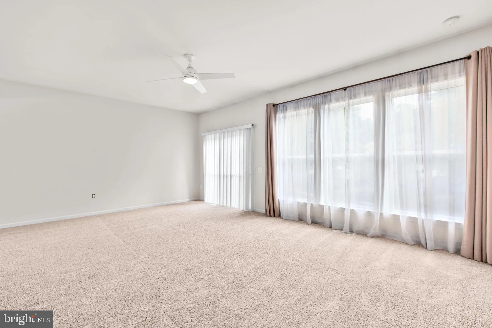 Property Slideshow image 10 of 53 | 304 bridgewater cir, Fredericksburg, VA, 22406