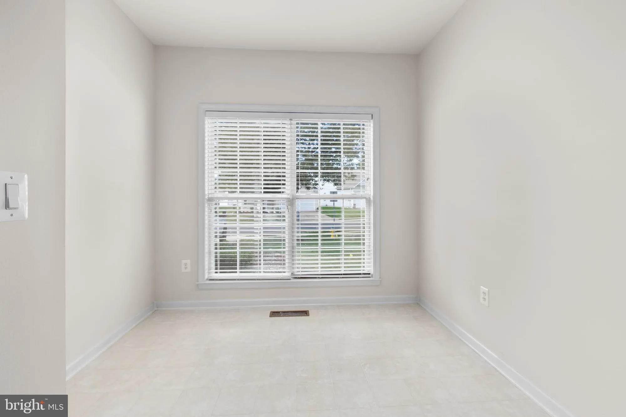 Property Slideshow image 18 of 53 | 304 bridgewater cir, Fredericksburg, VA, 22406