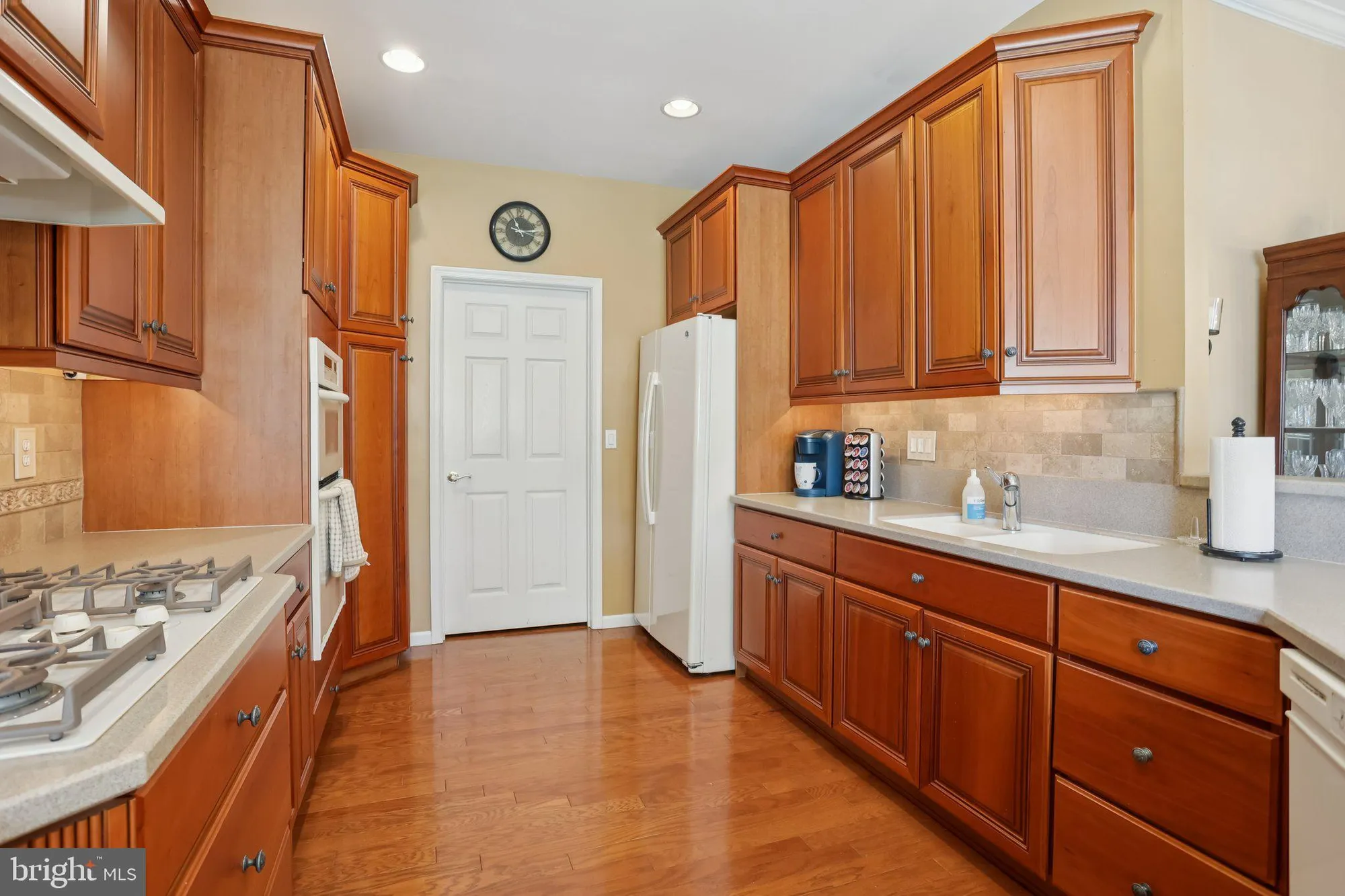 Property Slideshow image 8 of 35 | 100 villa dr 224, Warminster, PA, 18974