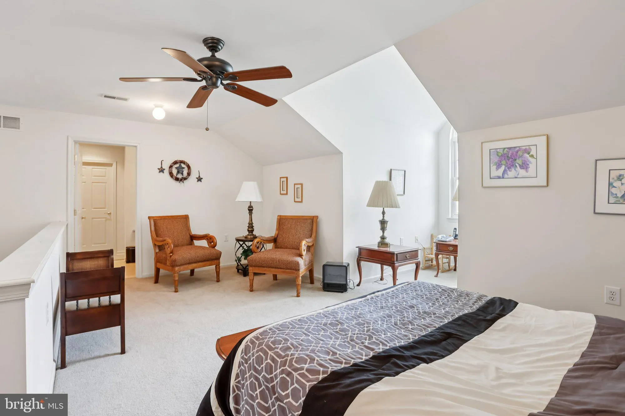 Property Slideshow image 25 of 35 | 100 villa dr 224, Warminster, PA, 18974