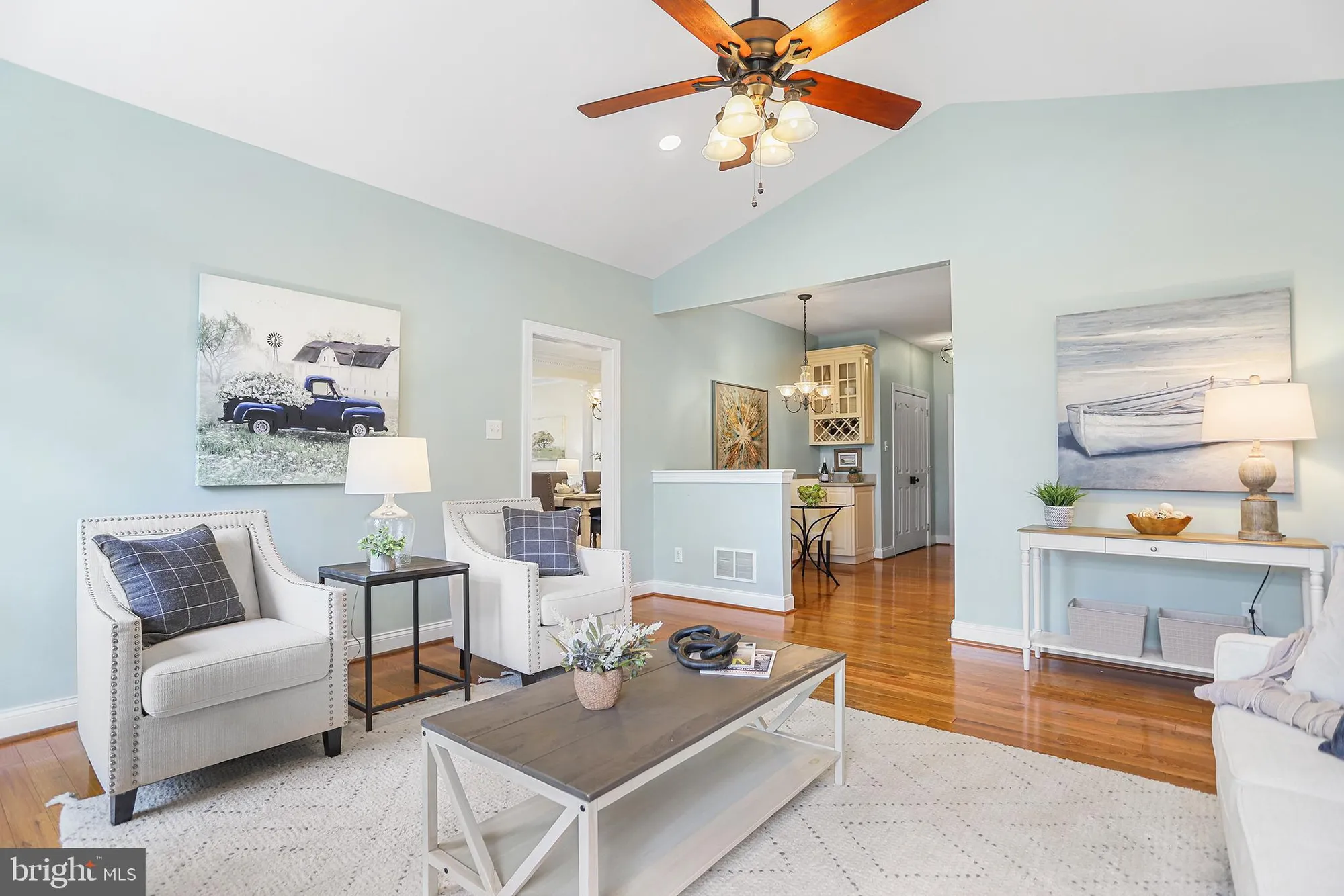 Property Slideshow image 5 of 32 | 1063 belmont ln, Garnet Valley, PA, 19060