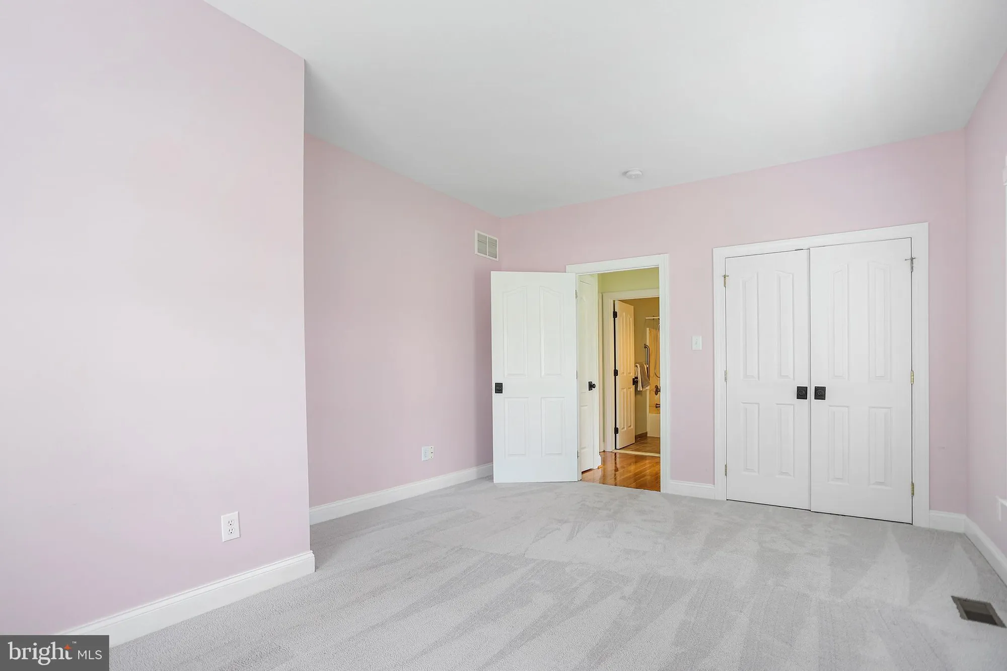 Property Slideshow image 20 of 32 | 1063 belmont ln, Garnet Valley, PA, 19060