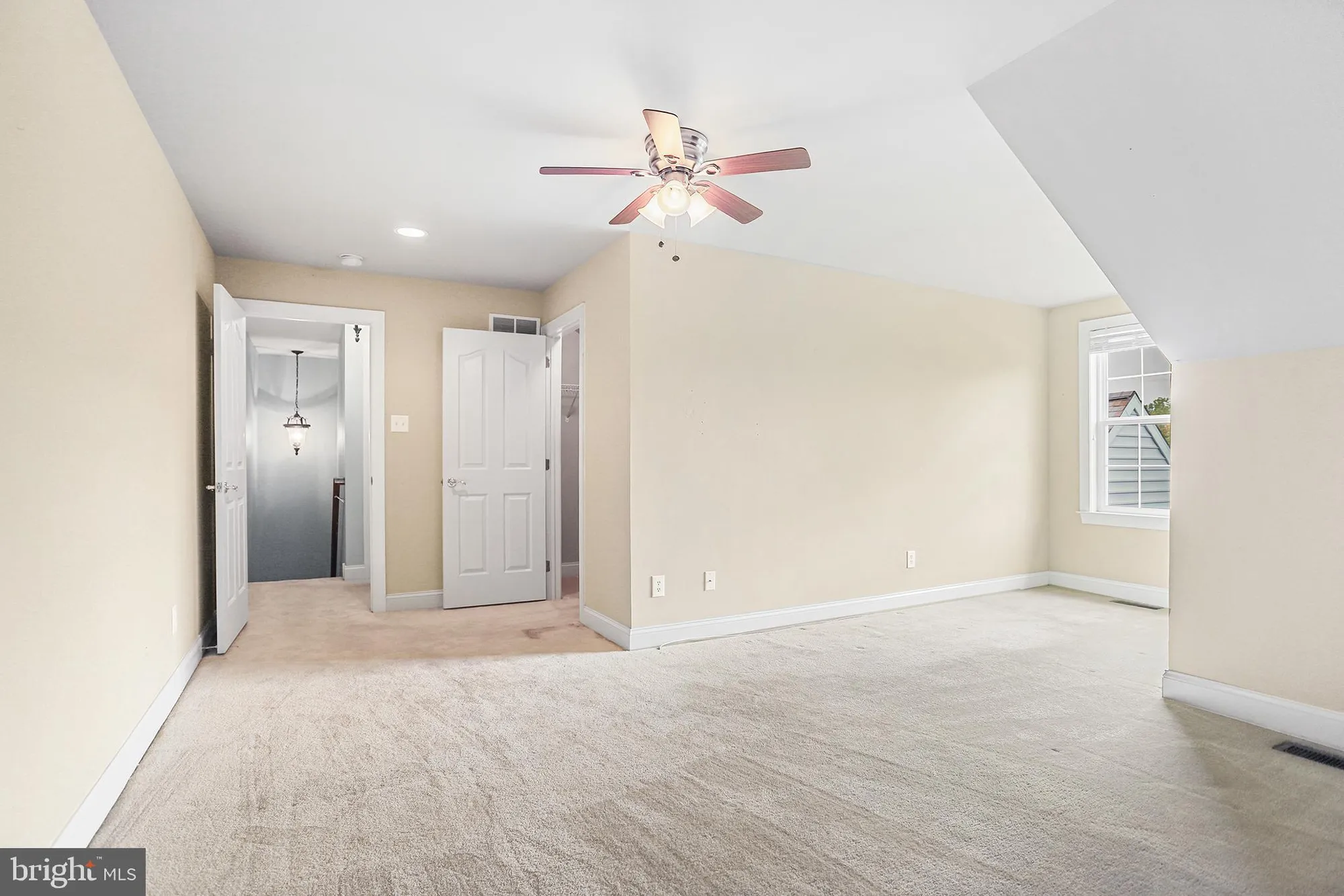 Property Slideshow image 23 of 32 | 1063 belmont ln, Garnet Valley, PA, 19060