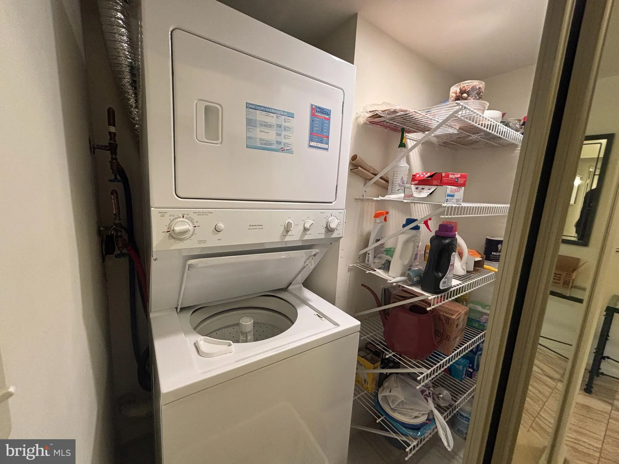 Property Slideshow image 9 of 23 | 14801 pennfield cir 412, Silver Spring, MD, 20906