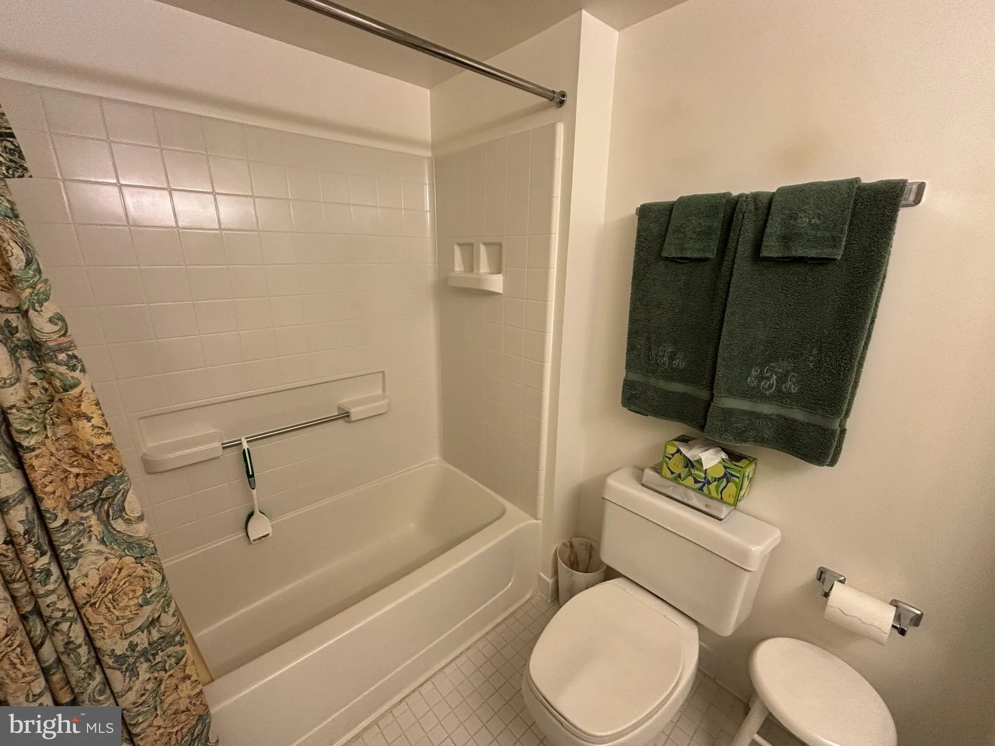 Property Slideshow image 10 of 23 | 14801 pennfield cir 412, Silver Spring, MD, 20906