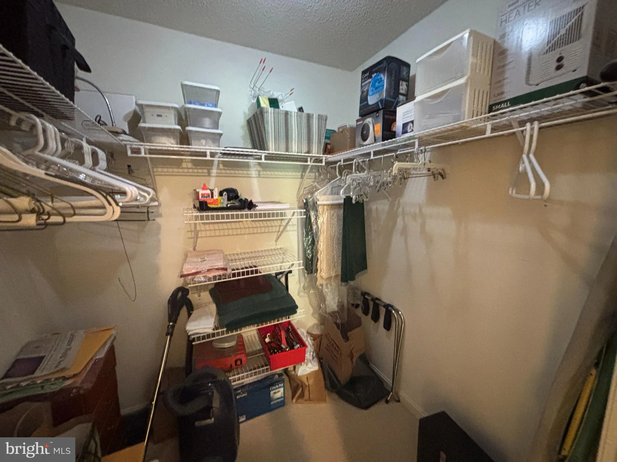 Property Slideshow image 11 of 23 | 14801 pennfield cir 412, Silver Spring, MD, 20906