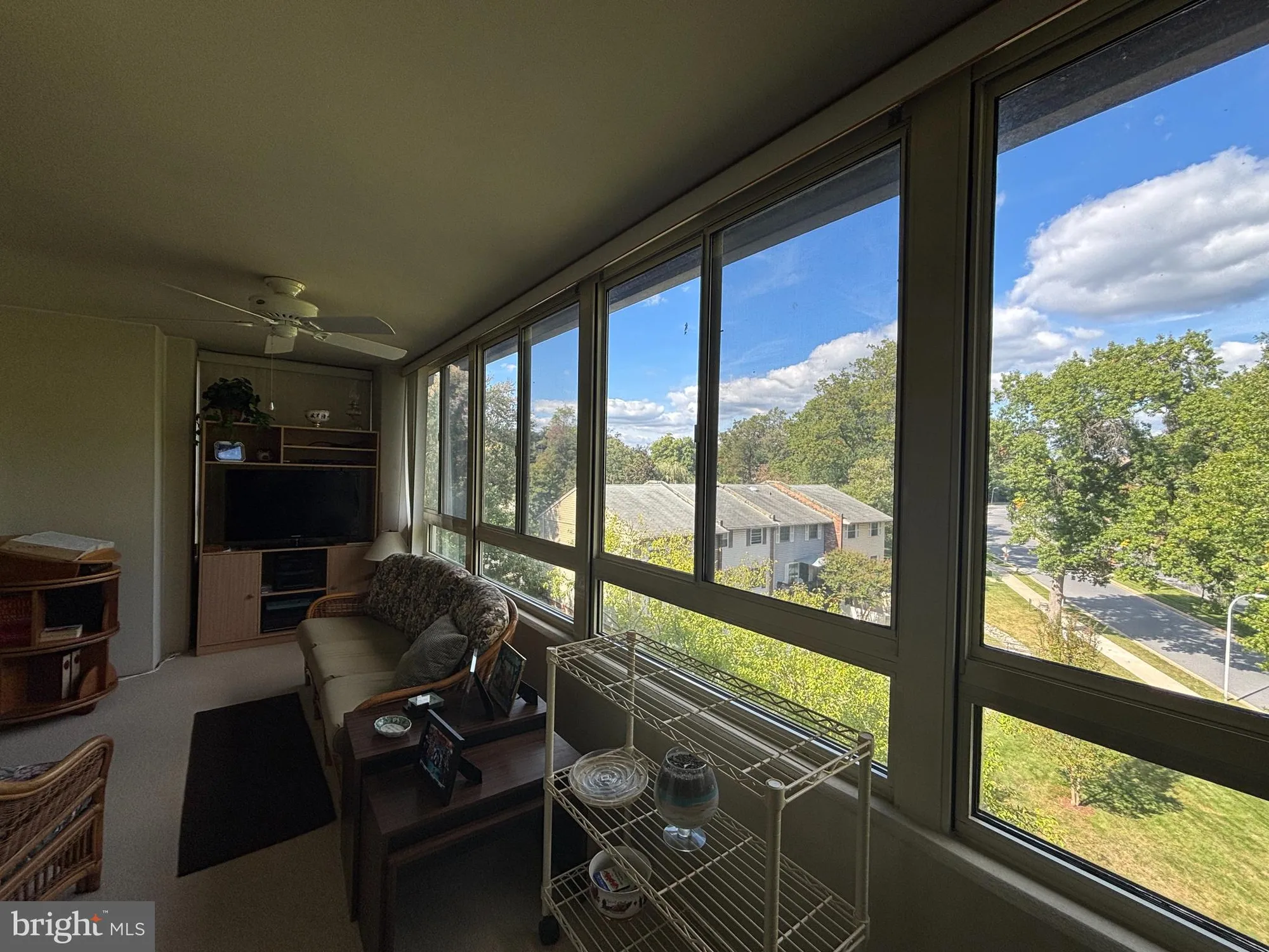 Property Slideshow image 20 of 23 | 14801 pennfield cir 412, Silver Spring, MD, 20906