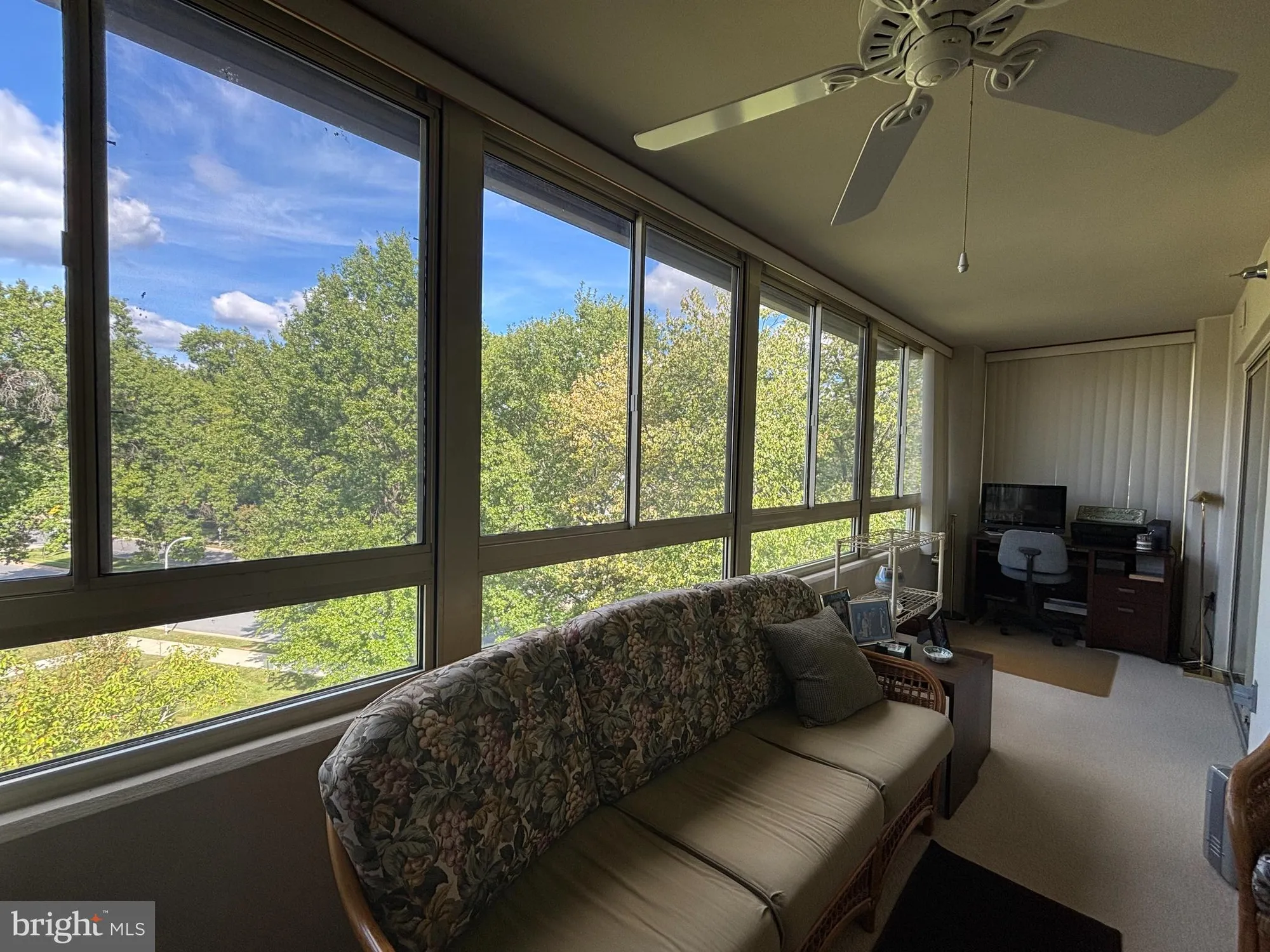 Property Slideshow image 22 of 23 | 14801 pennfield cir 412, Silver Spring, MD, 20906