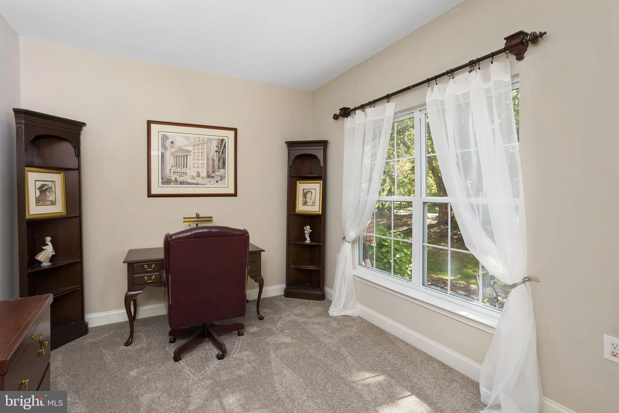 Property Slideshow image 20 of 33 | 75 honeyflower ln, Princeton Junction, NJ, 08550